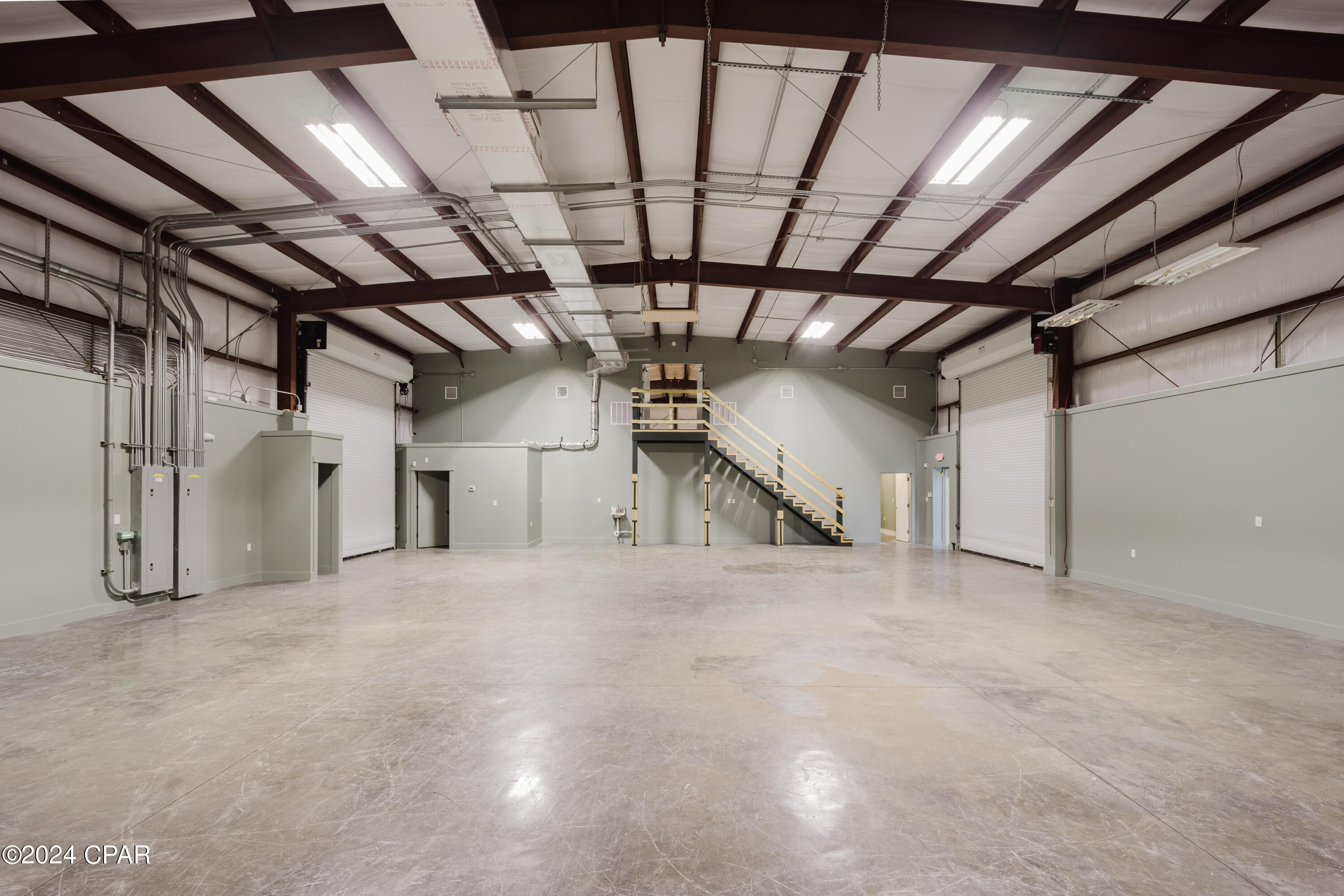 Beach Commerce Park - Commercial Sale