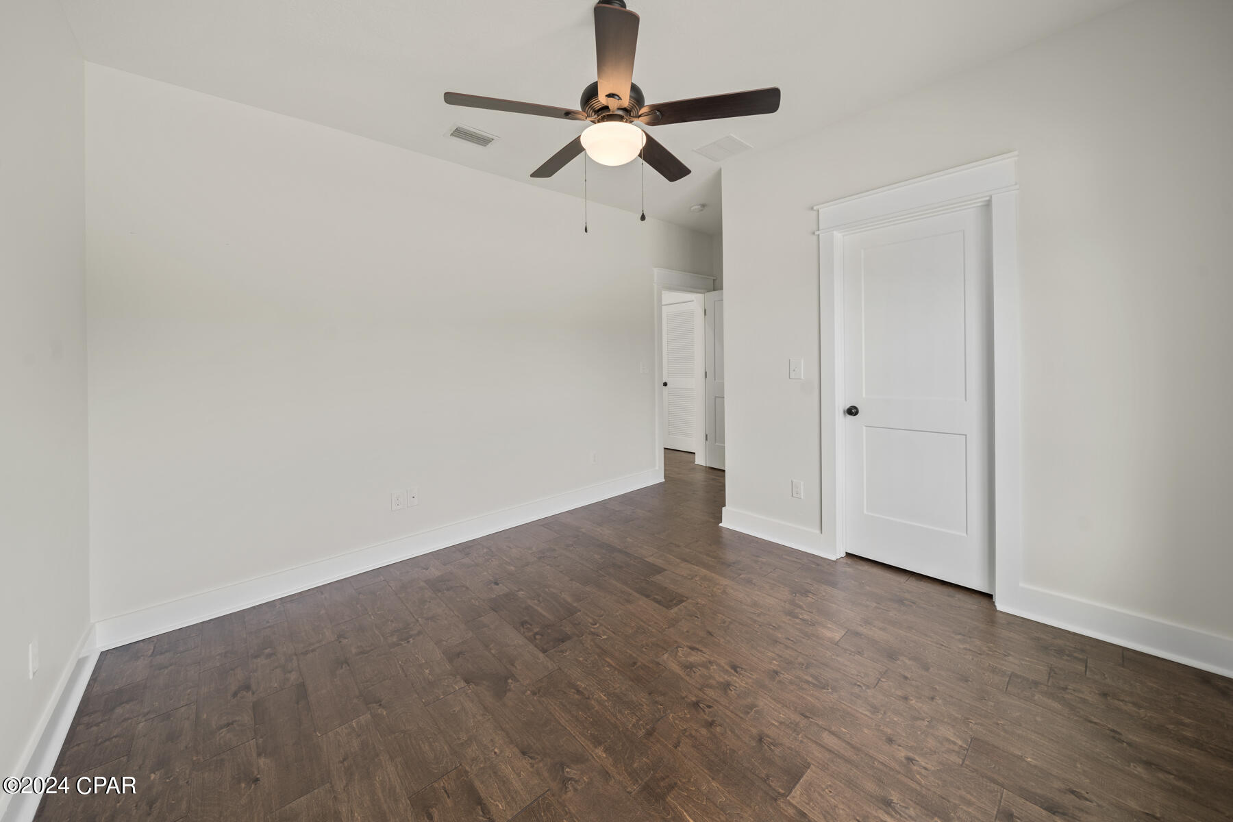 Sanctuary Beach - Residential Lease