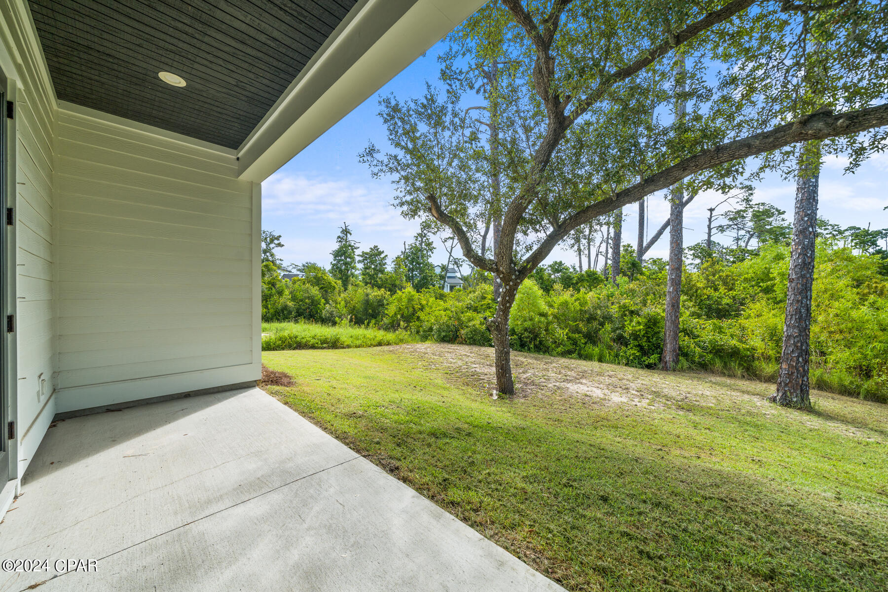 Sanctuary Beach - Residential Lease