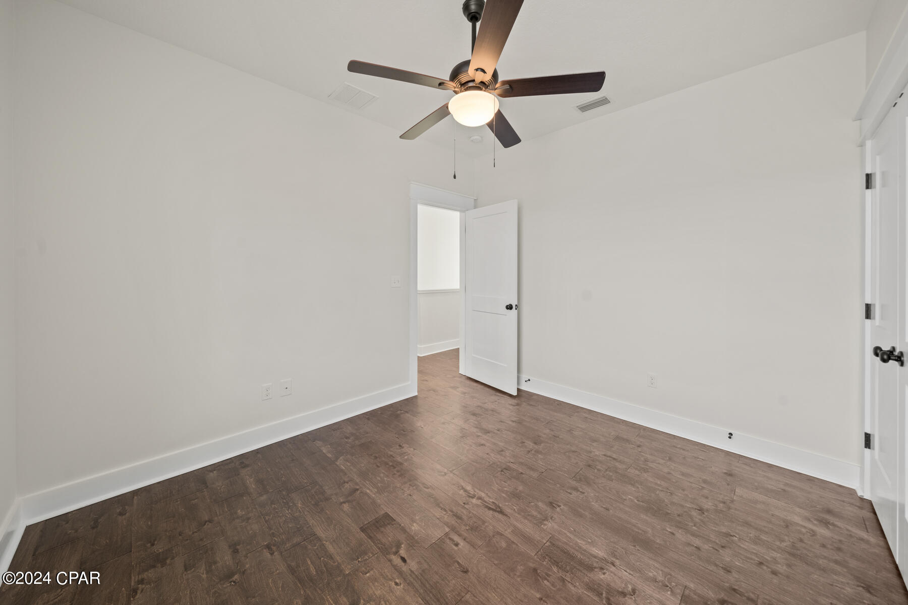 Sanctuary Beach - Residential Lease