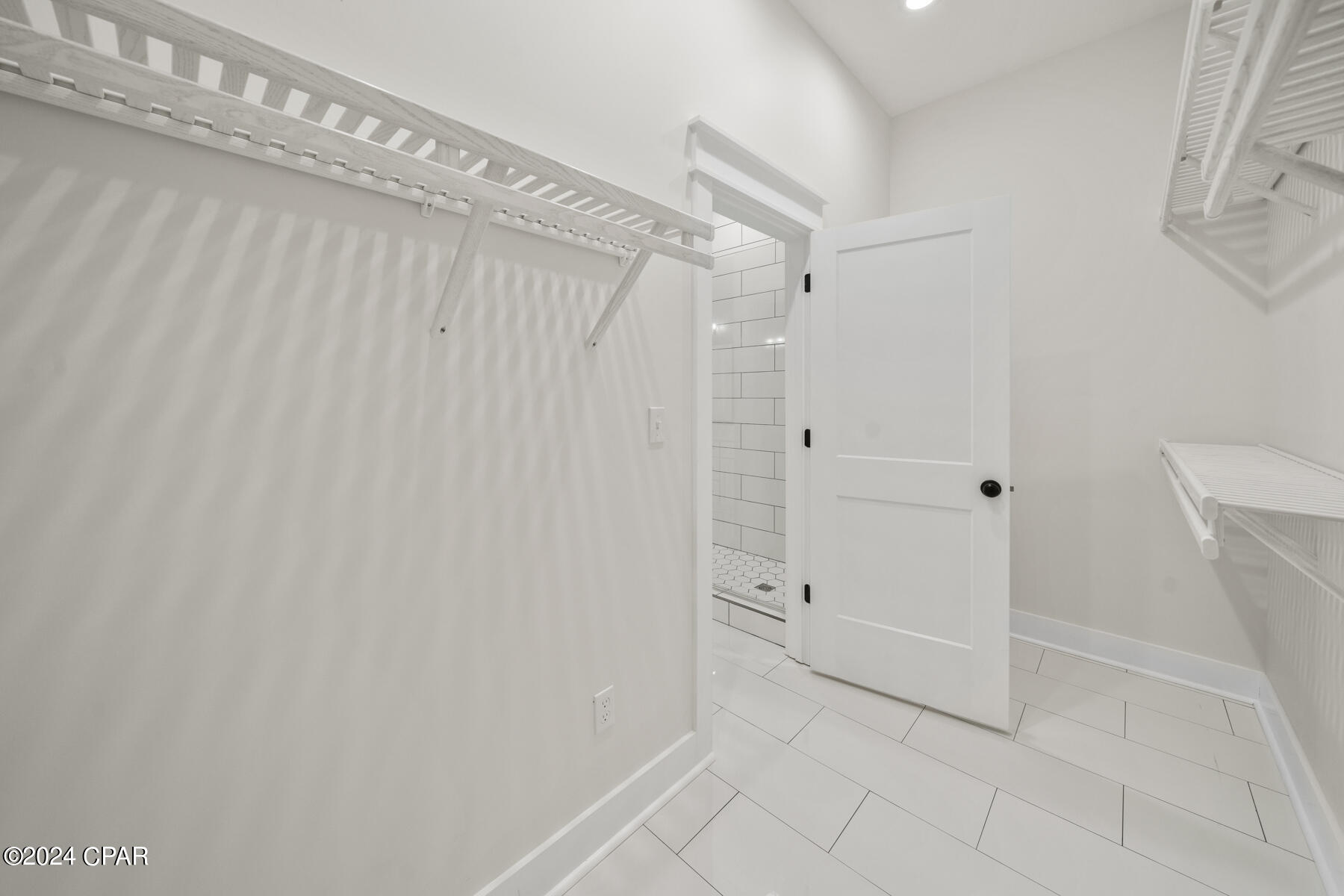 Sanctuary Beach - Residential Lease