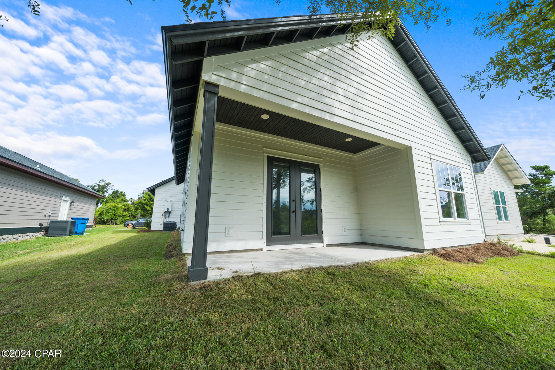 Sanctuary Beach - Residential Lease