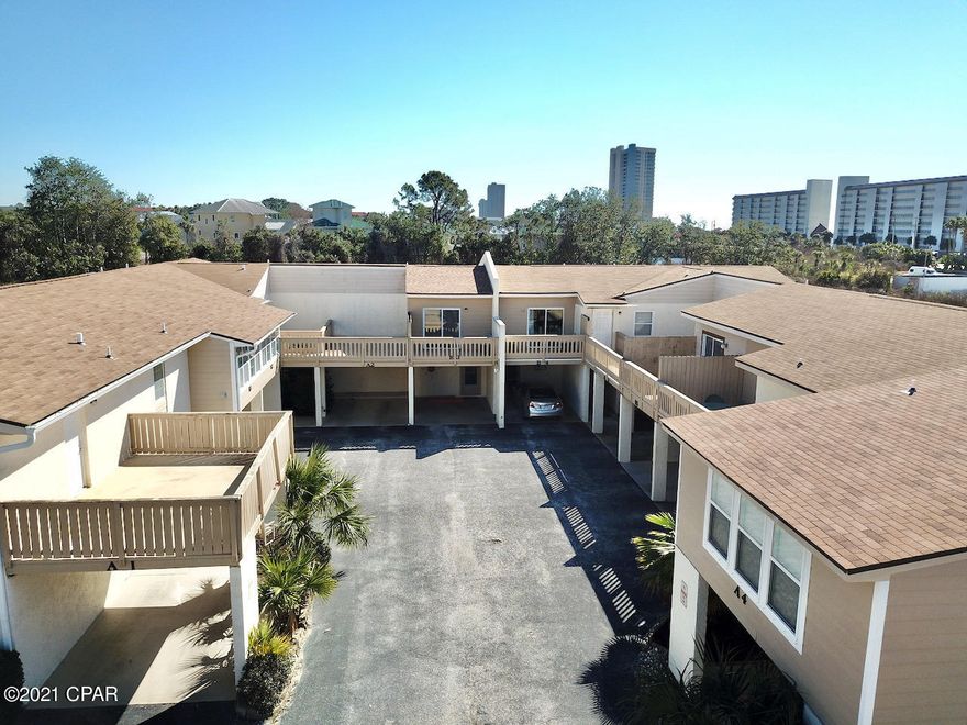 CURRENTLY UNDER CONTRACT, SELLER ACCEPTING BACKUP OFFERS. GREAT LOCATION...CLOSEST TO THE BEACH IN HORIZON SOUTH. DEDICATED BEACH ACCESS STEPS AWAY FROM YOUR CONDO. This 3BR 2 1/2 Bath with attached garage is a great family retreat. Bathrooms and kitchen have been updated. Walk-In shower in Master bedroom, King bed.  Bedroom #2 has queen bed and bedroom #3 has double size bunk bed. All 3 bedrooms have flat screen tv's. Master and bedroom #3 both have nice balcony. Stainless appliances in kitchen 2-3 years old.  Laundry room and storage room for beach and pool toys. Grill and picnic table on patio. Onsite amenities include 4 outdoor pools (one heated), kiddie pool, hot tub, tennis courts, shuffle board, basketball court, horseshoe pit, mini golf. Clubhouse has pool tables and fitness center