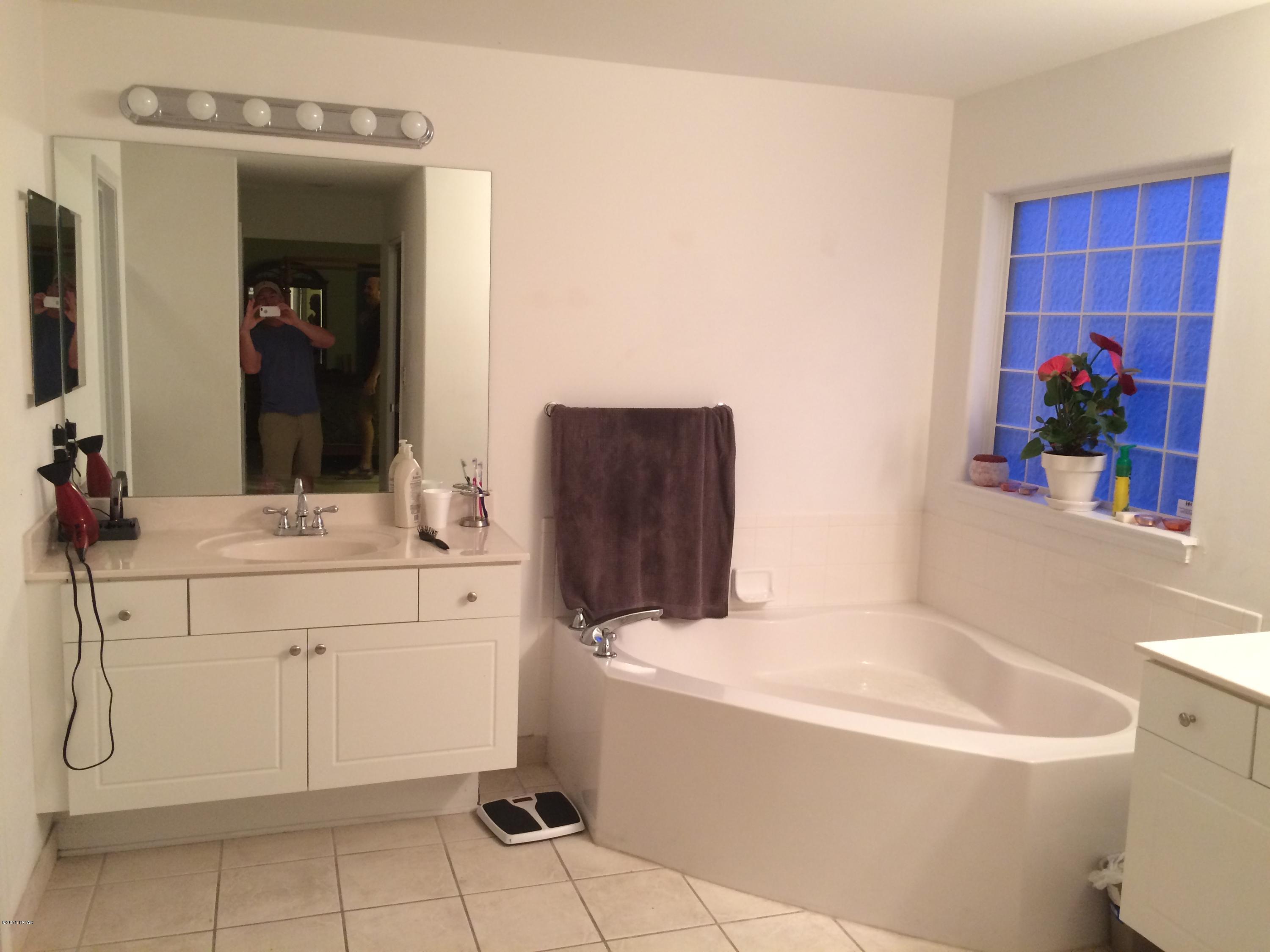 Palmetto Trace Phase III - Residential Lease