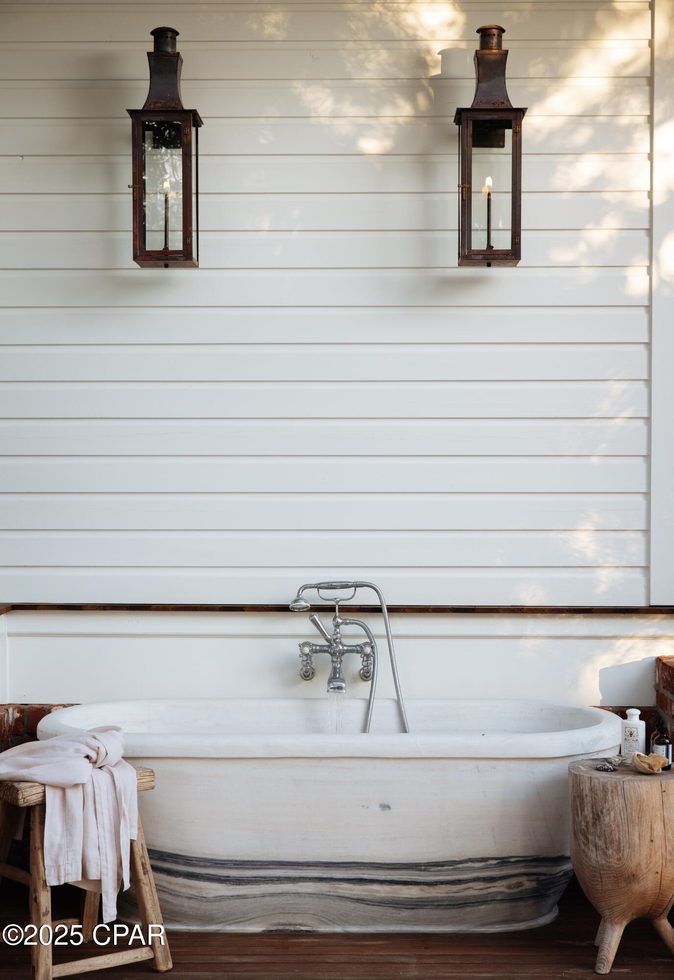 Camp Palms - Residential