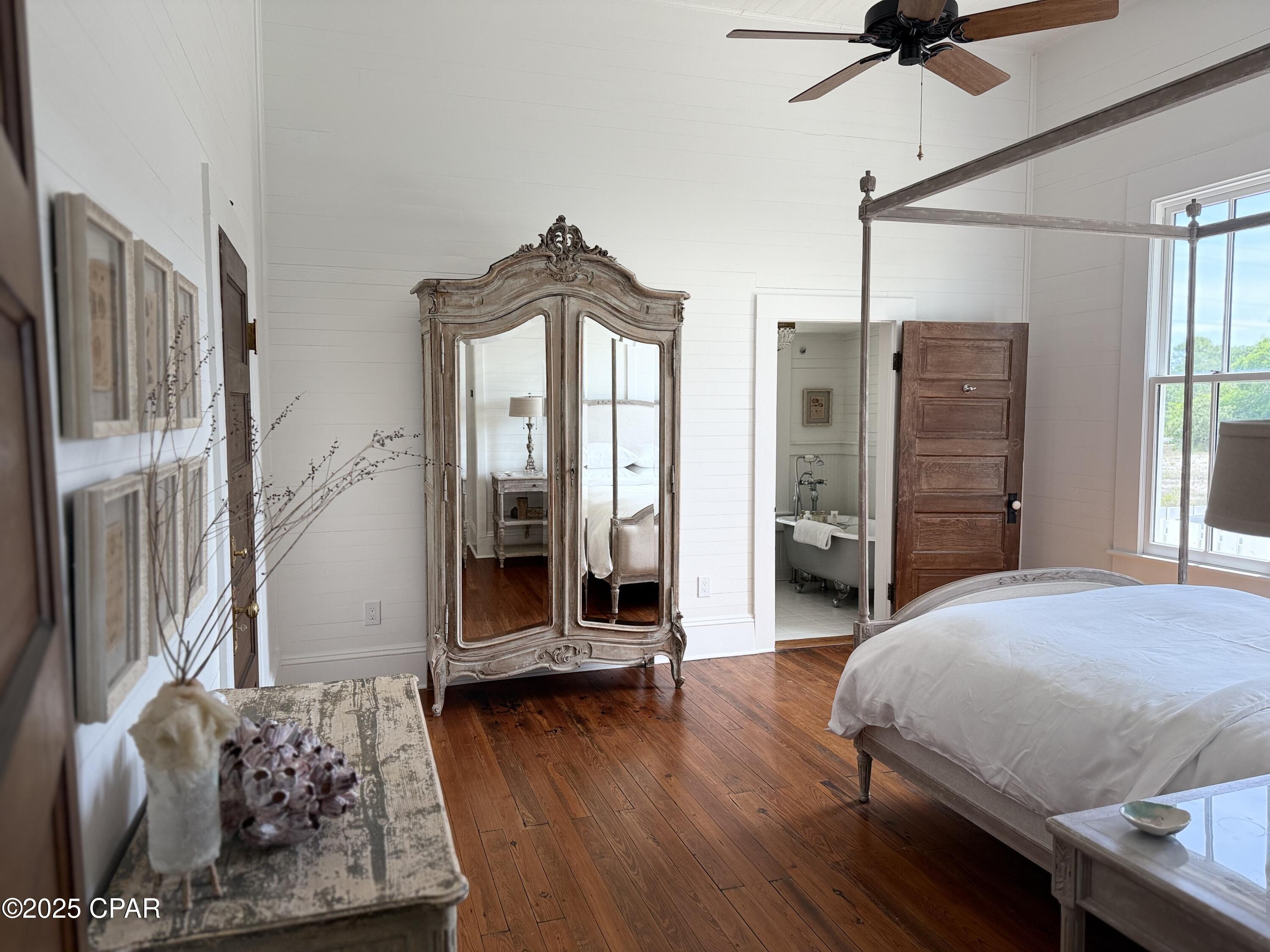 Camp Palms - Residential