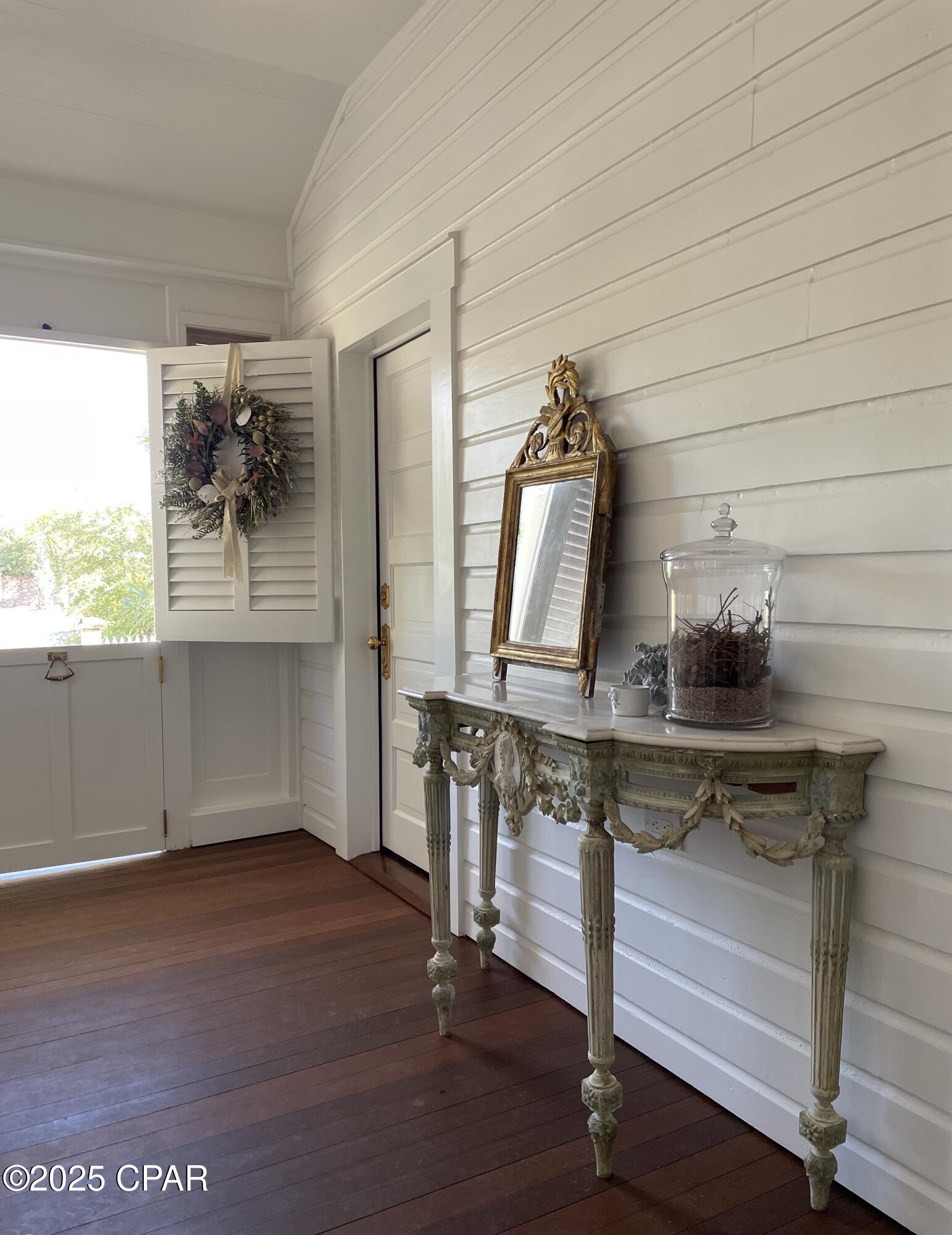 Camp Palms - Residential