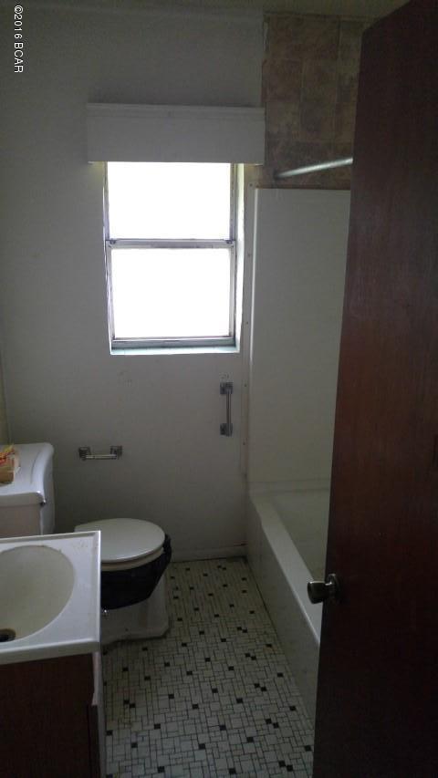 Louis Tract - Residential