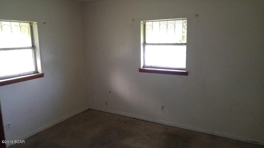 Louis Tract - Residential