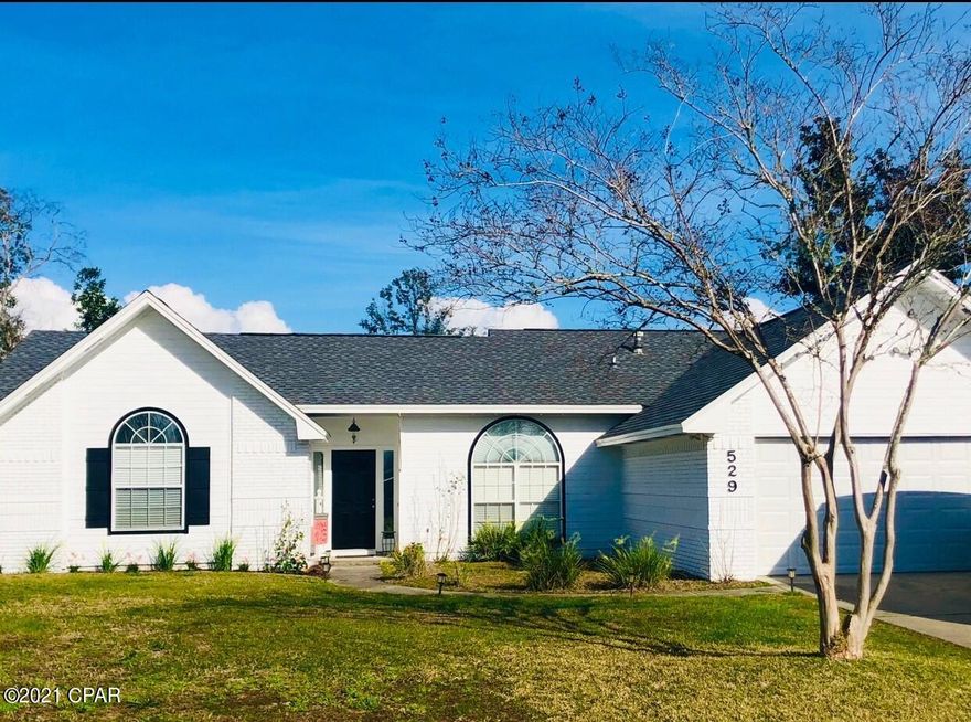 Beautifully updated 3 bedroom, 2 bath home with heated gunite swimming pool! The spacious home offers modern appeal with a renovated, open-concept kitchen featuring granite counters, mosaic glass backsplash, and stainless appliances. The kitchen overlooks the living and dining area with vinyl plank flooring running seamlessly throughout. Vaulted ceilings bring a grand feel to the living room with gorgeous white quartz fireplace. The split bedroom plan offers a master bedroom with en suite master bath featuring newly tiled shower and double vanities. There's two additional bedrooms with shared hallway bathroom. Fenced back yard with beautifully resurfaced, heated gunite pool enjoyed year-round! Two Car Garage! *Pets negotiable with non-refundable pet fee upon approval.