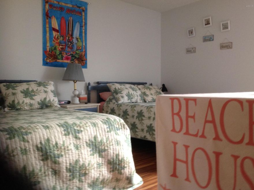 Best value in the great community of Horizon South. A fabulous beach community with a beach access to the Gulf. Located within 2 miles of Pier Park and Frank Brown Park. Located near the Back Beach Road entrance, this 1 bedroom, 1 bath unit is a perfect beach getaway. Horizon South features include 4 pools, club house, exercise room, mini-golf, shuffle board, horseshoes, and basket ball court. All measurements should be verified.