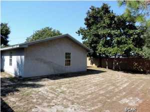 Hutchison's 1st To Bahama Bch - Residential