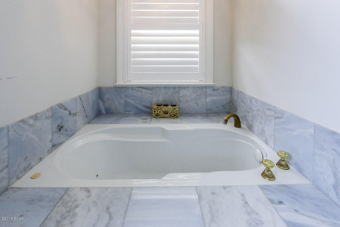 Bay Breeze - Residential