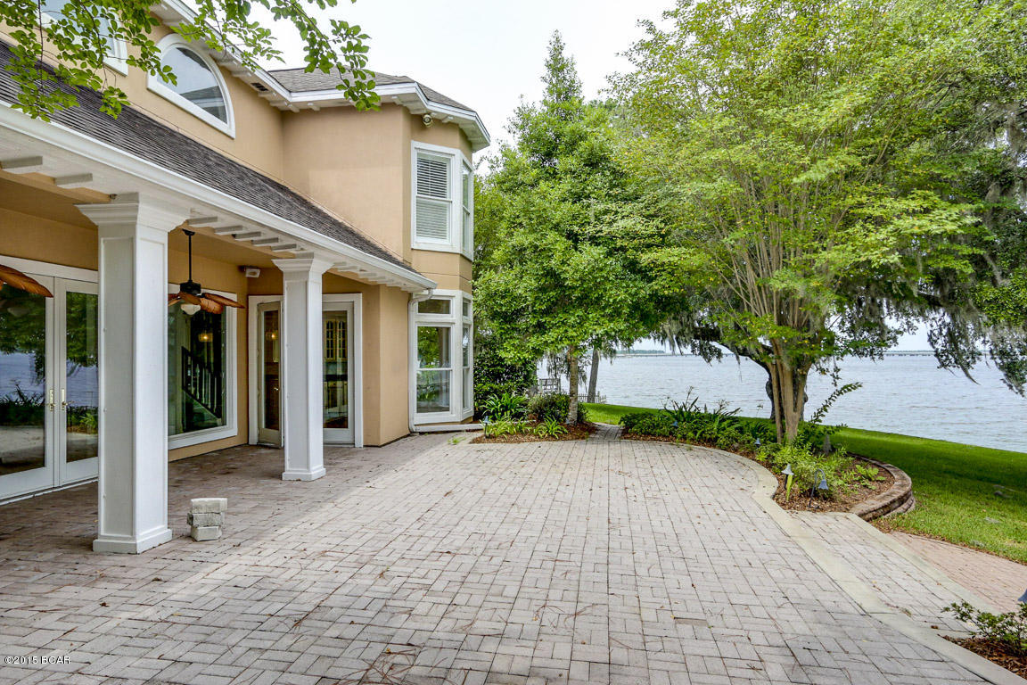 Bay Breeze - Residential