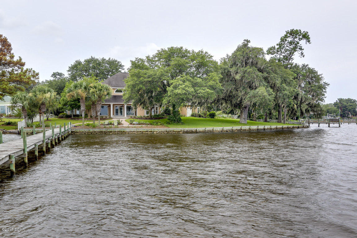 Bay Breeze - Residential