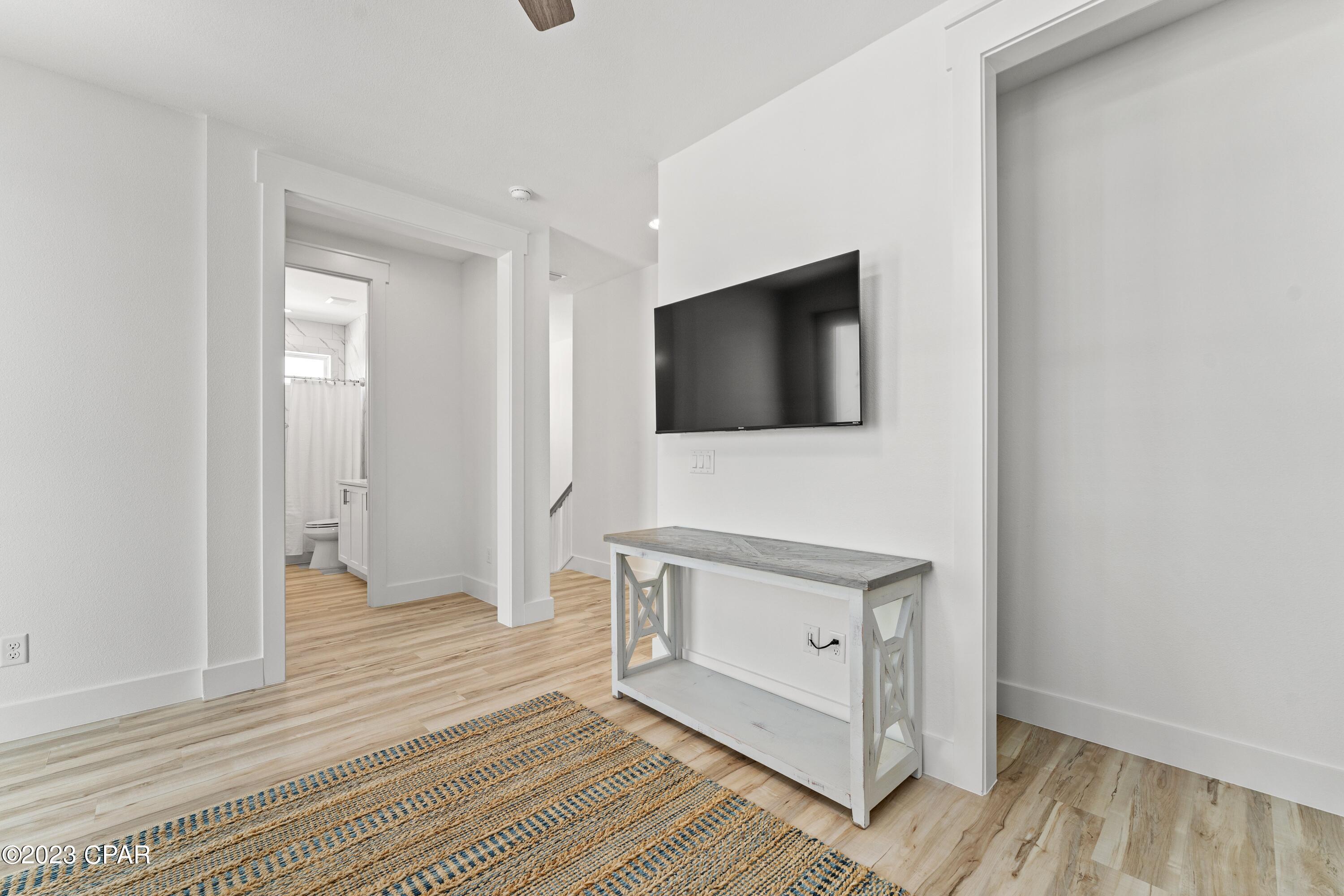 Kiska Beach - Residential