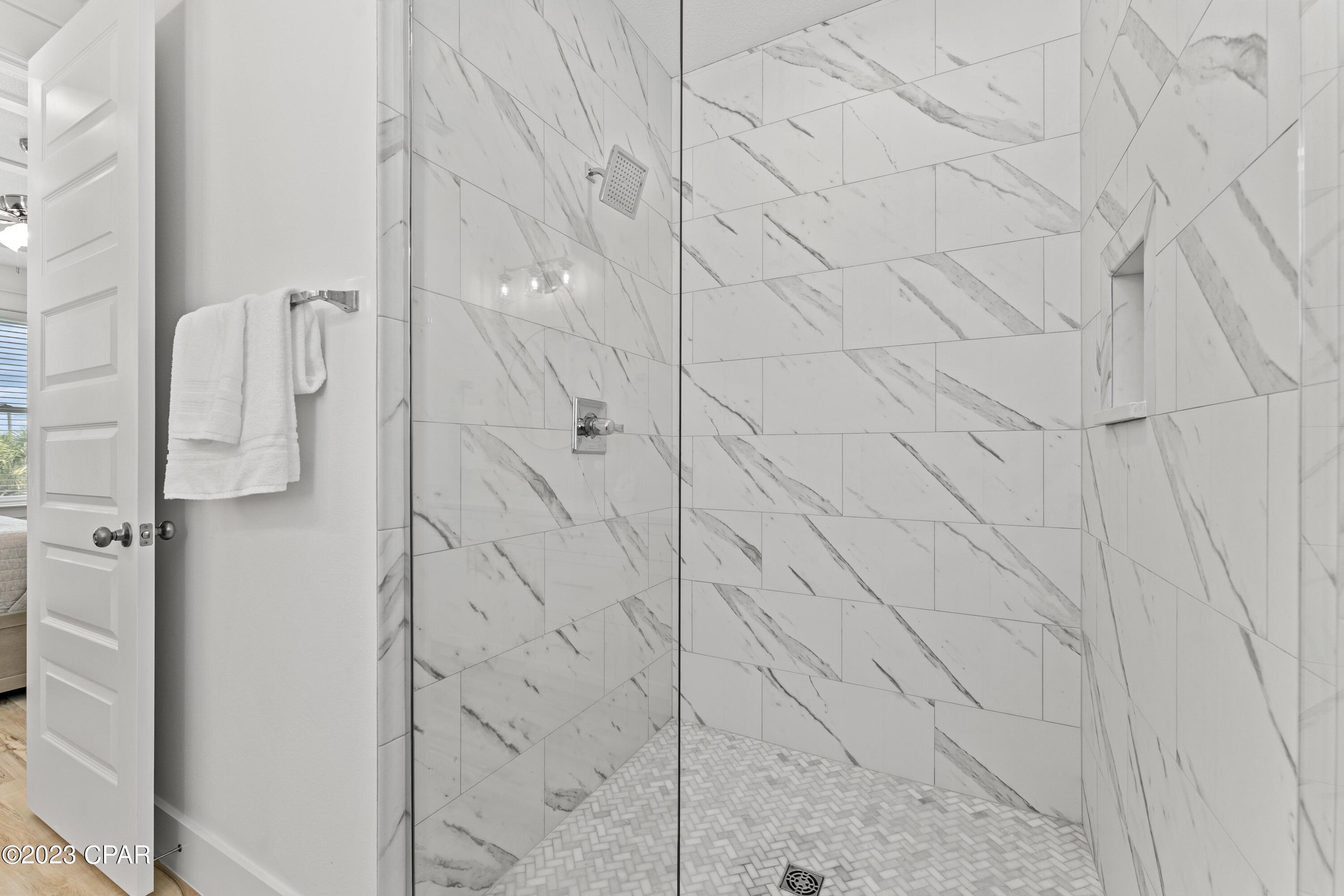 Kiska Beach - Residential