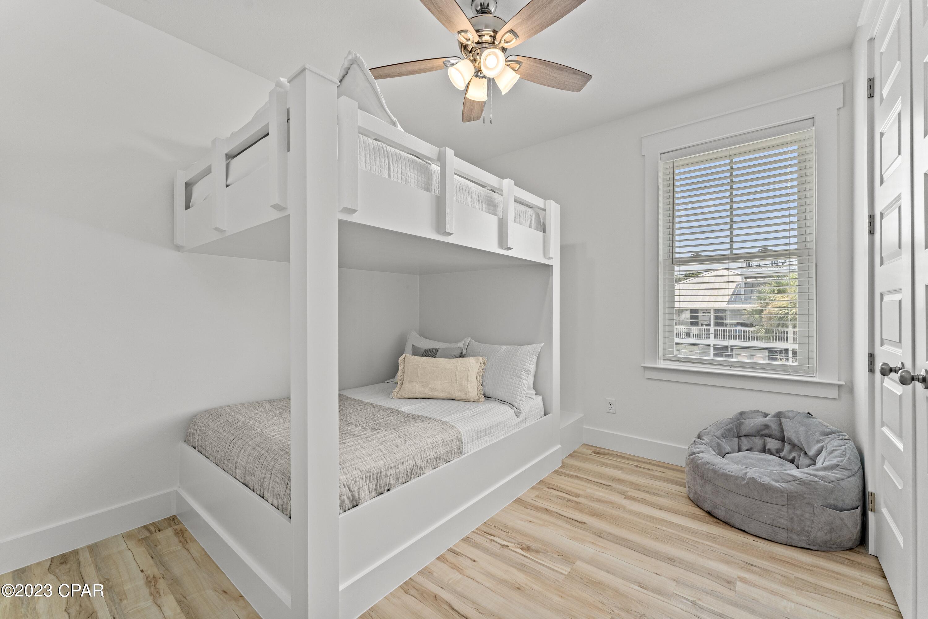 Kiska Beach - Residential