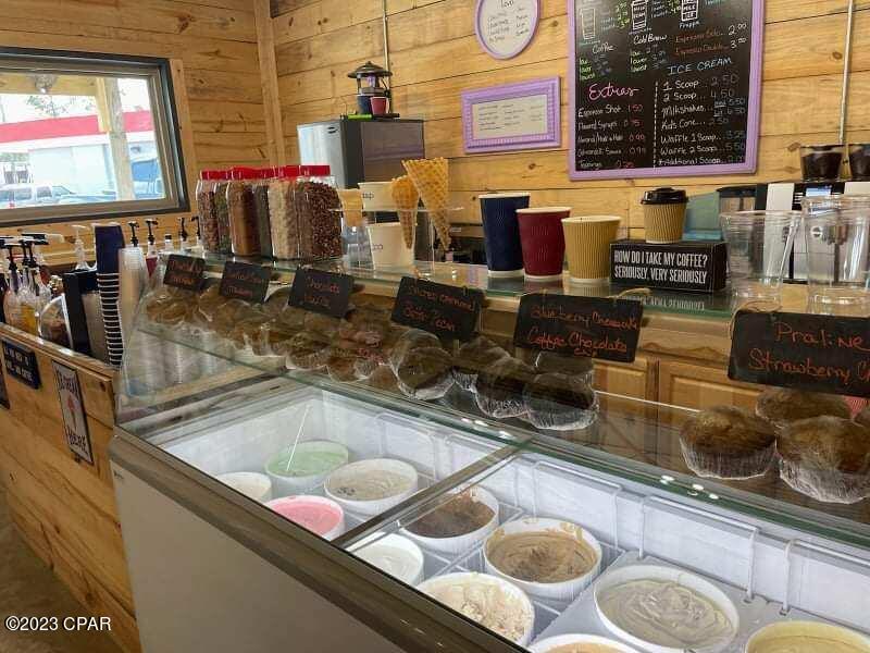 [No Recorded Subdiv] - Commercial Sale