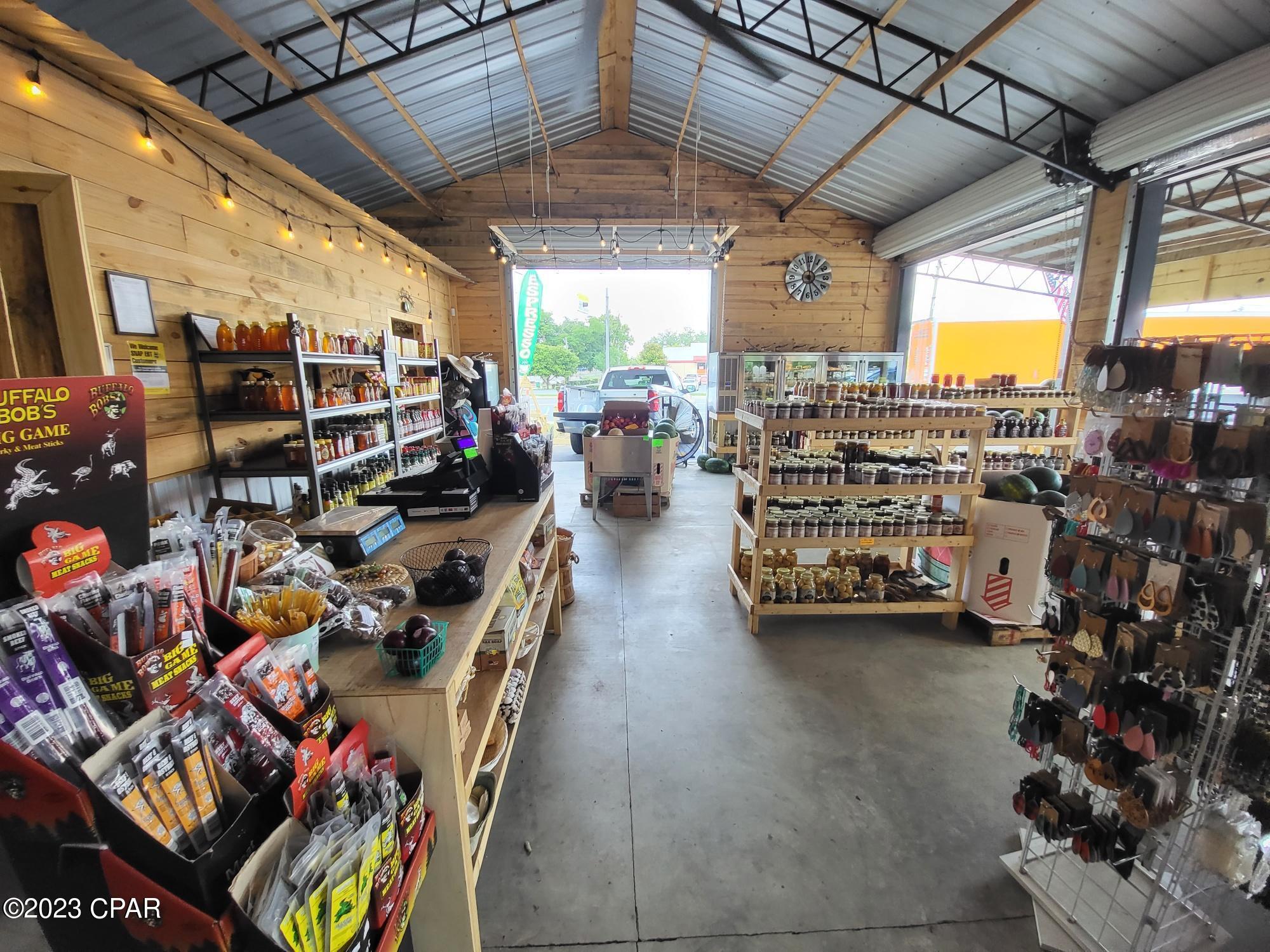 [No Recorded Subdiv] - Commercial Sale