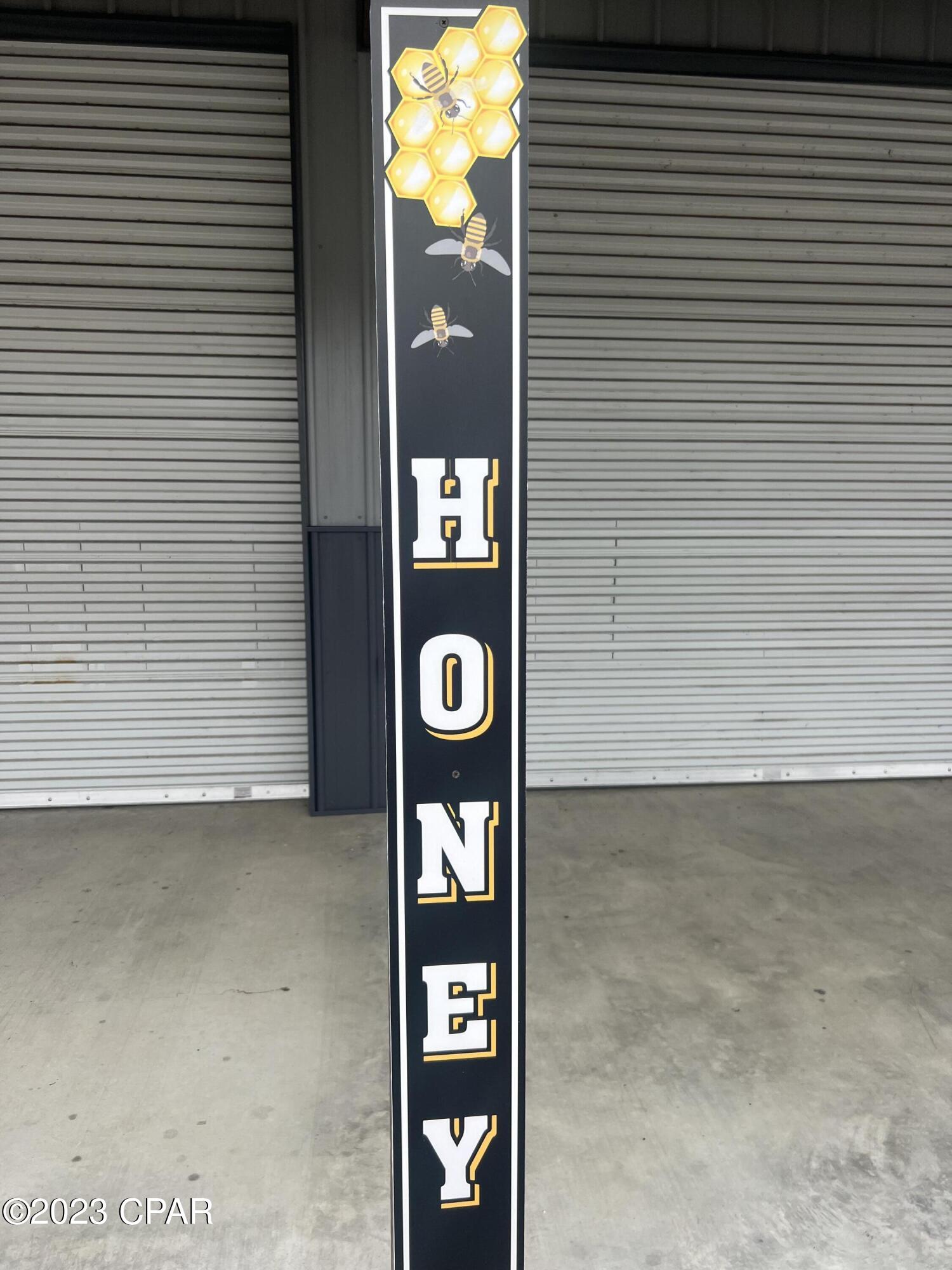 [No Recorded Subdiv] - Commercial Sale