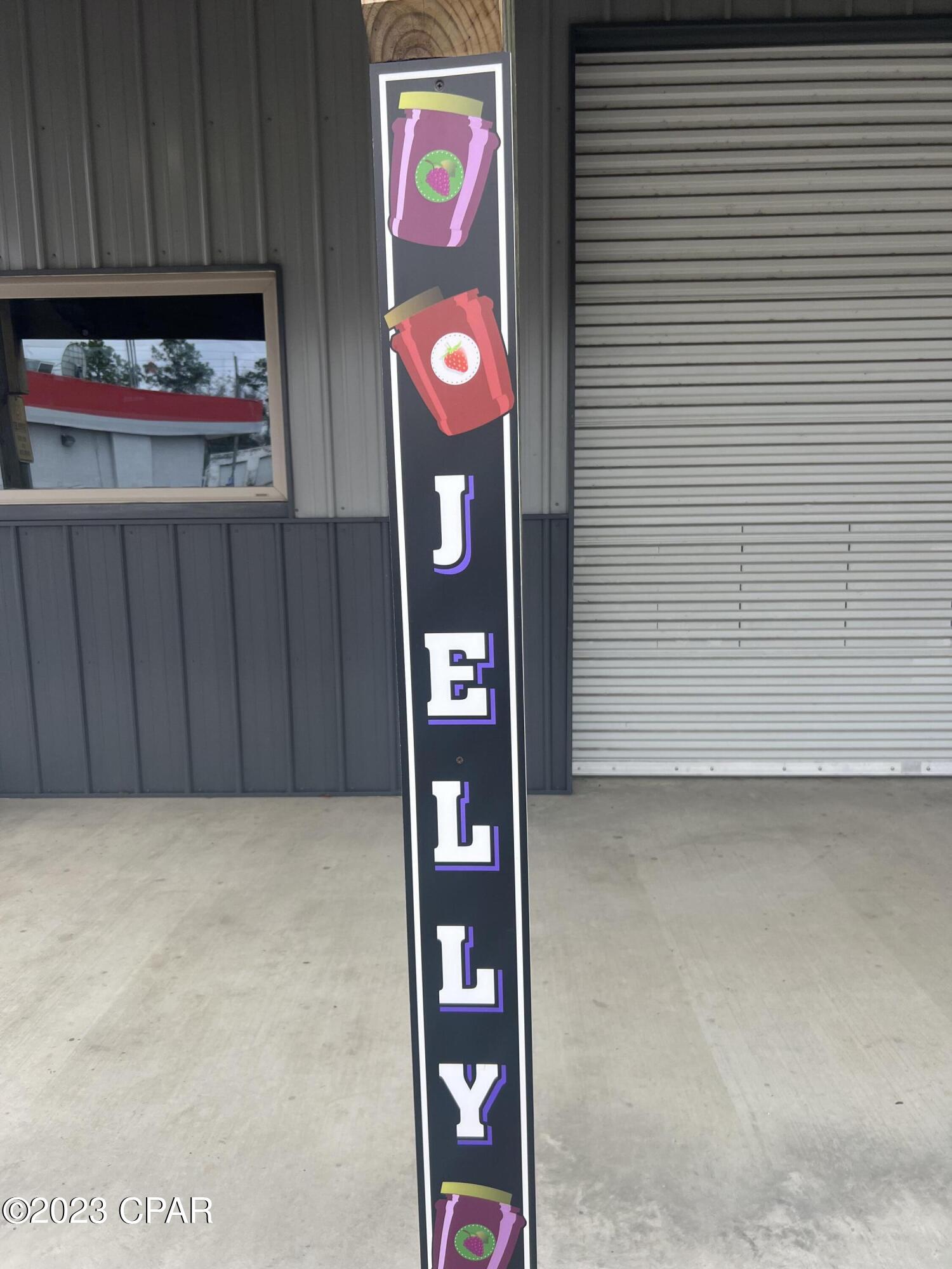 [No Recorded Subdiv] - Commercial Sale