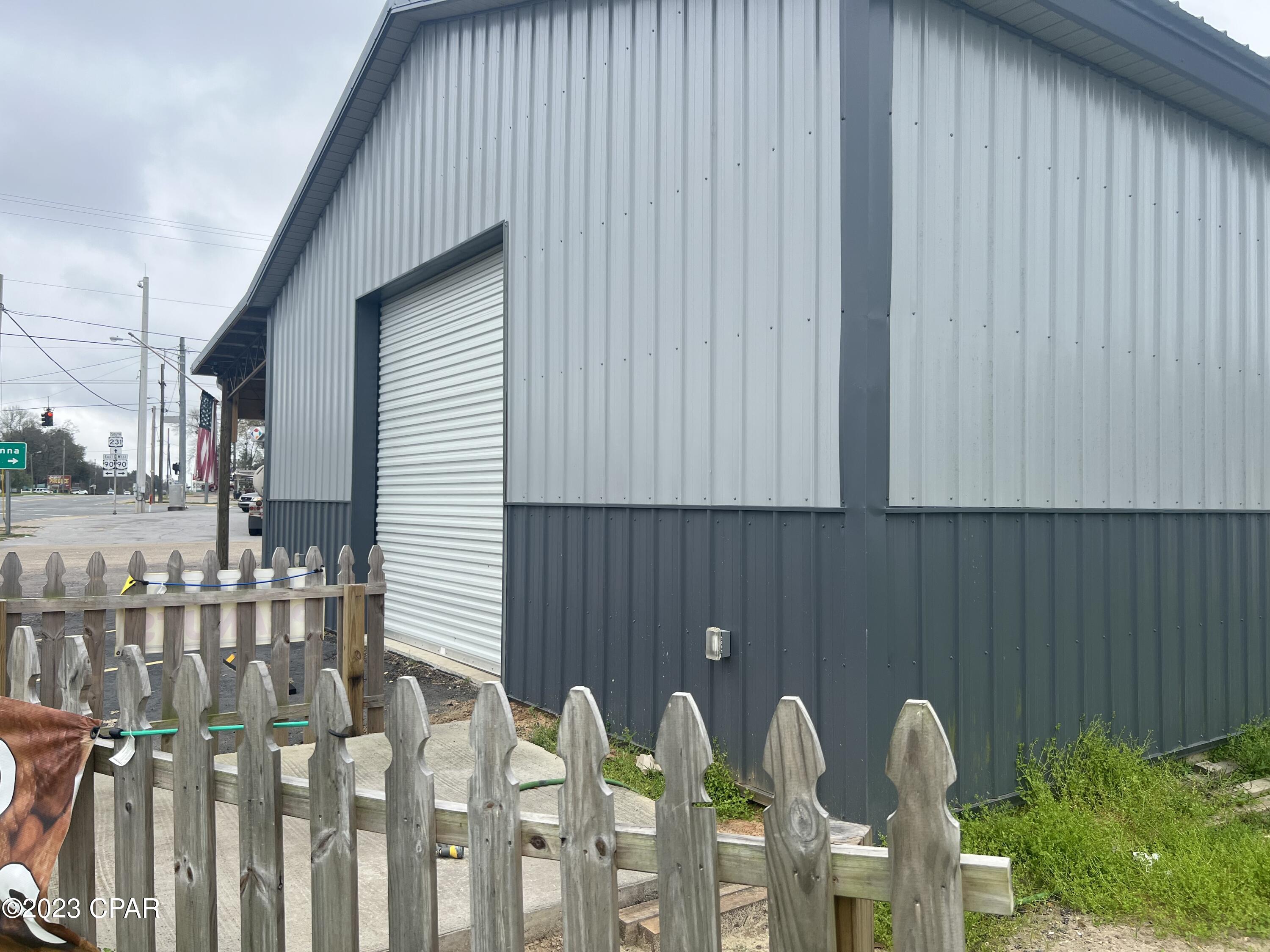 [No Recorded Subdiv] - Commercial Sale