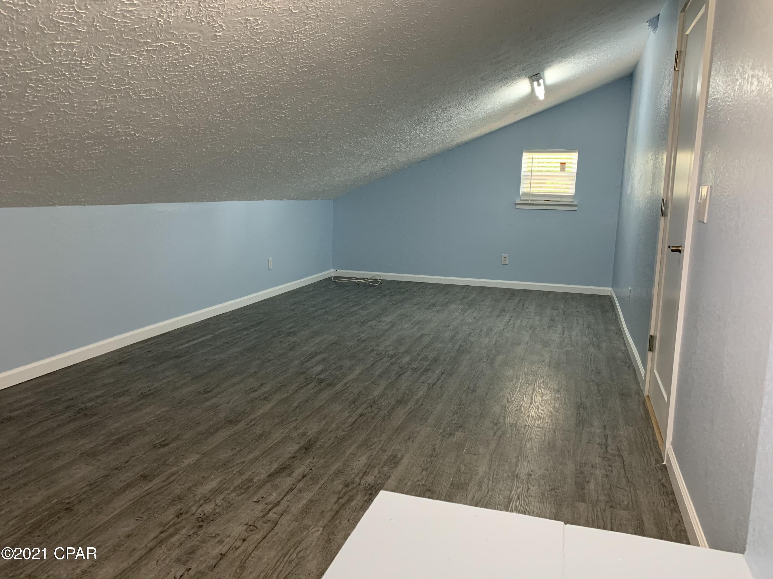 Woodlawn Unit 4 - Residential