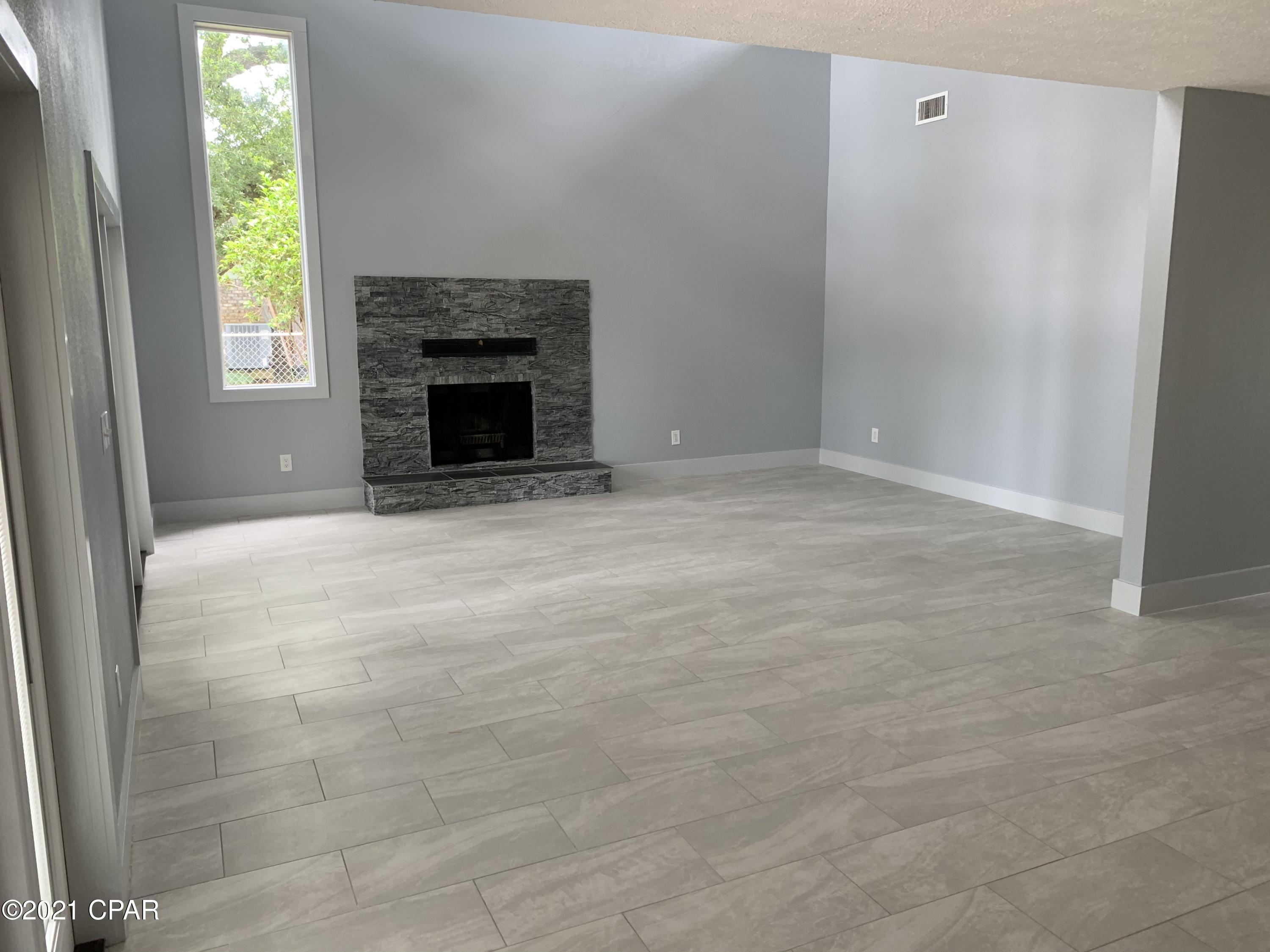 Woodlawn Unit 4 - Residential