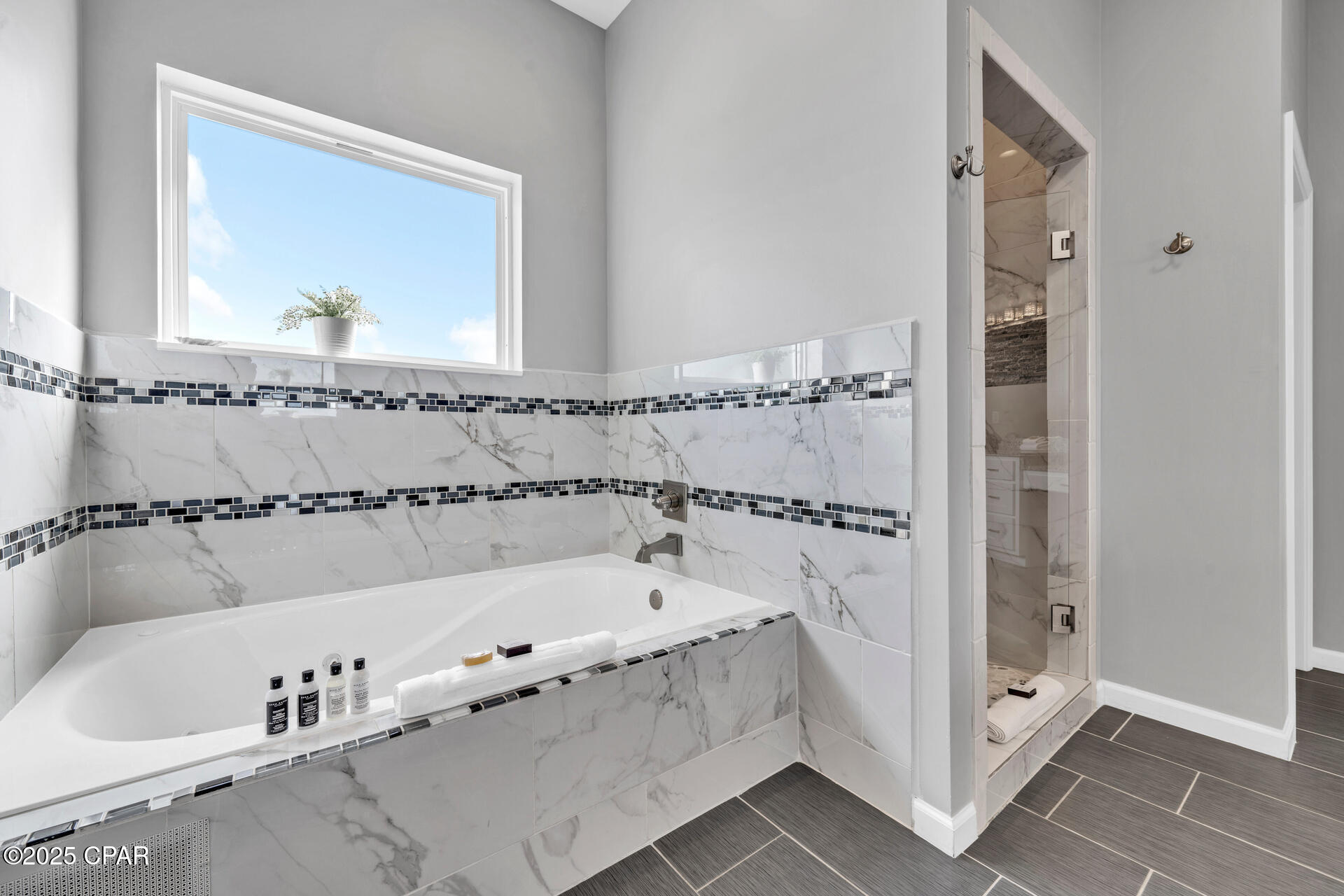 Lyndell By The Sea - Residential