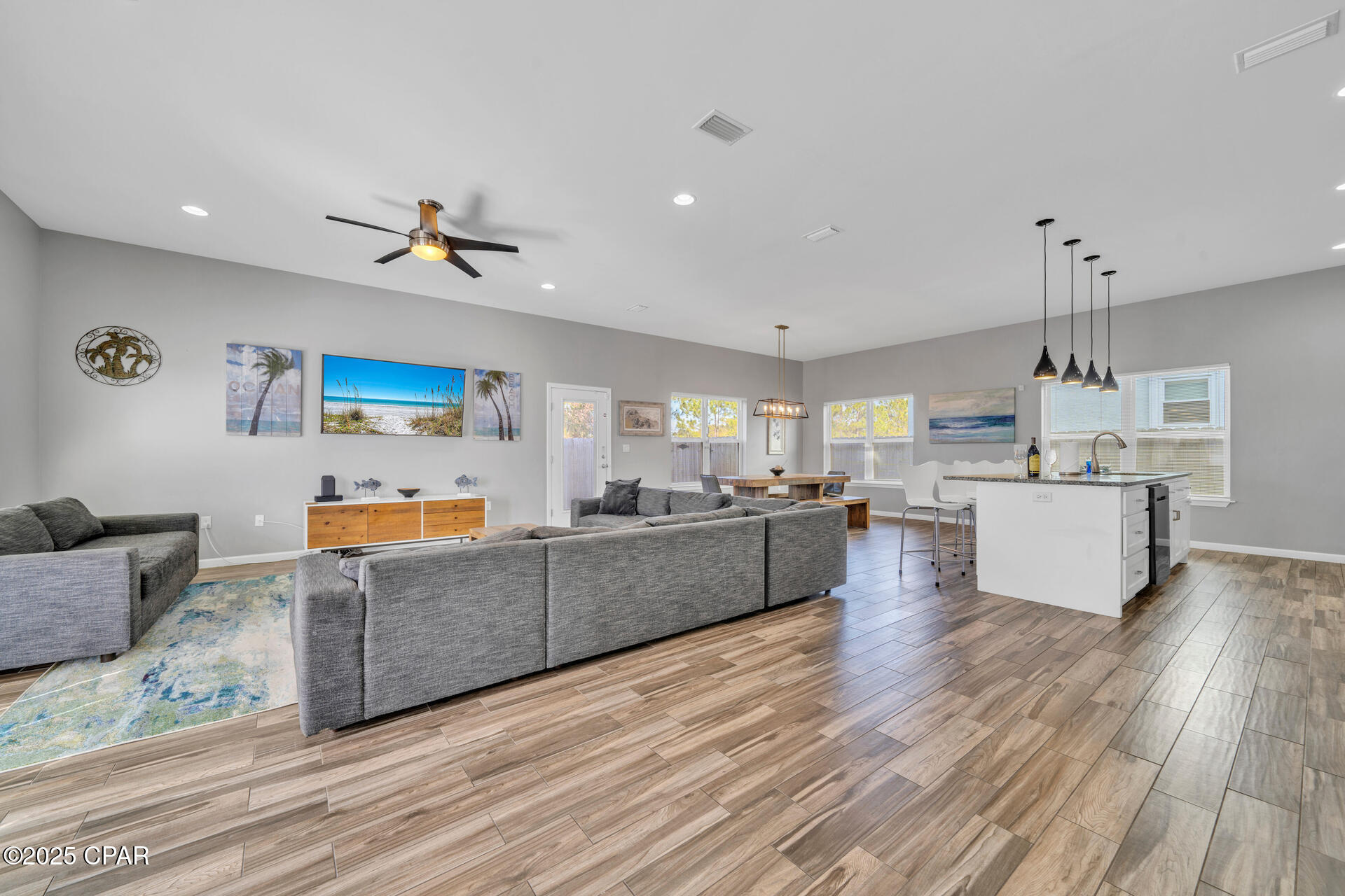 Lyndell By The Sea - Residential