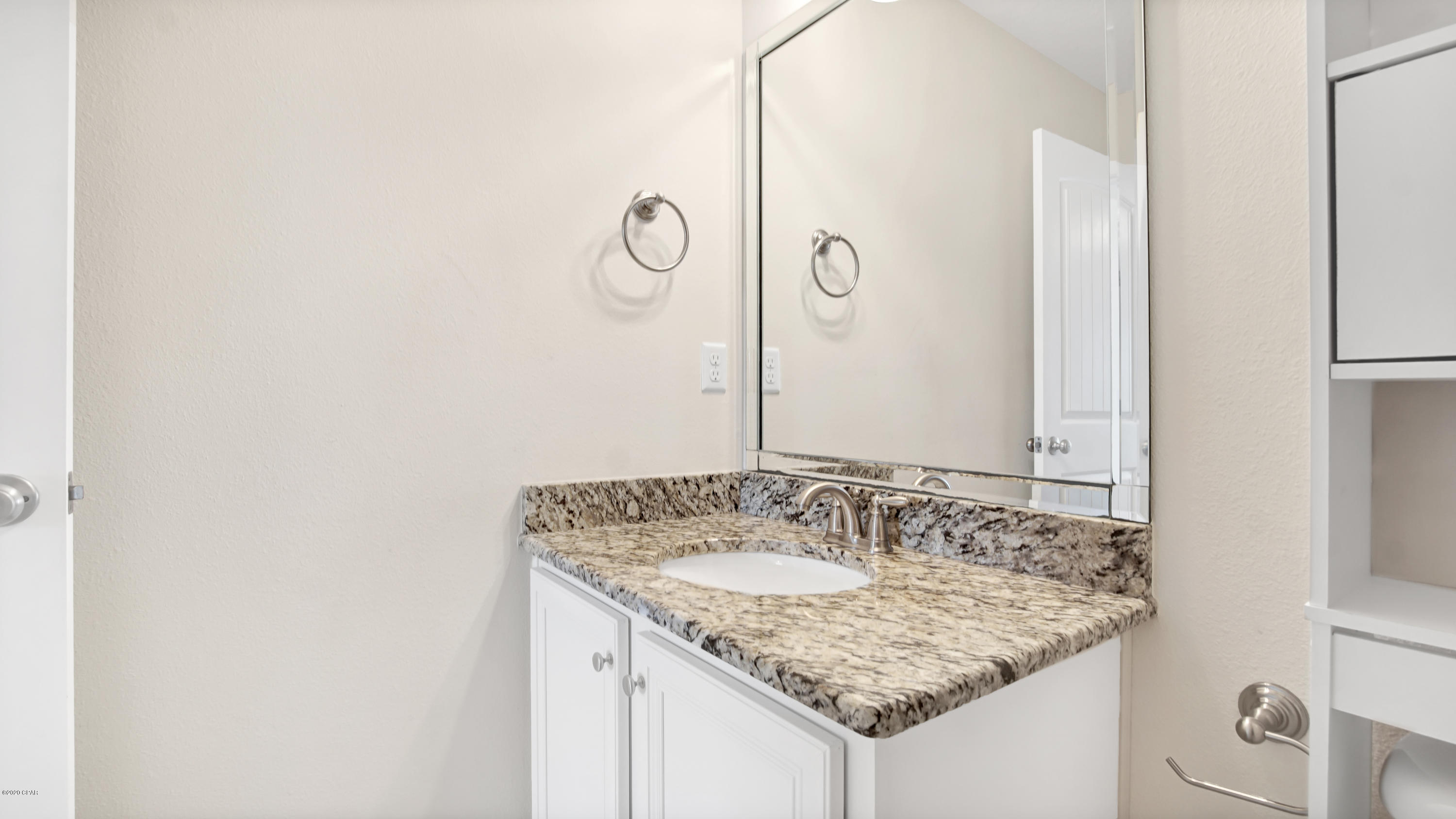 Magnolia Bay Club - Residential