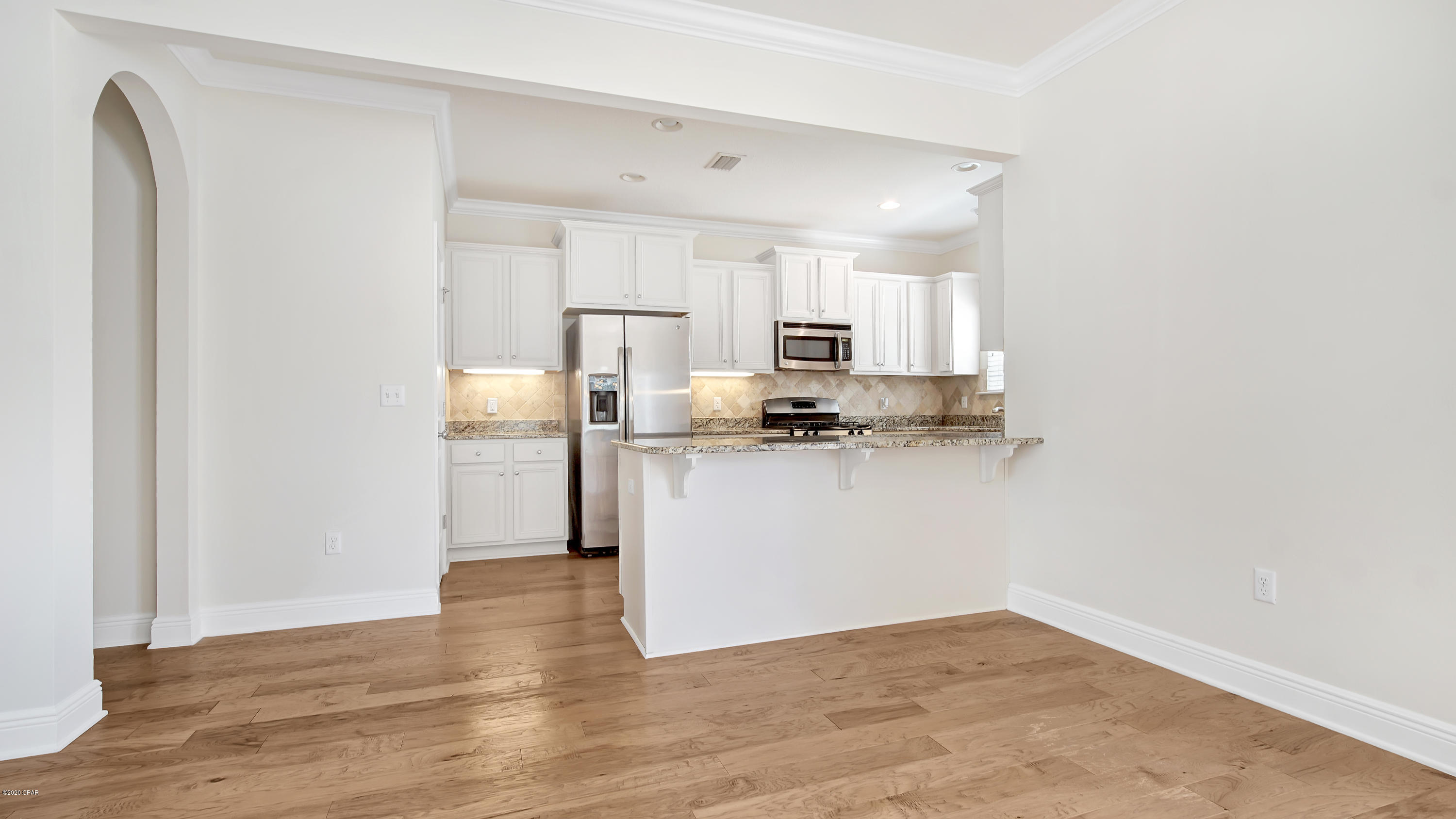 Magnolia Bay Club - Residential