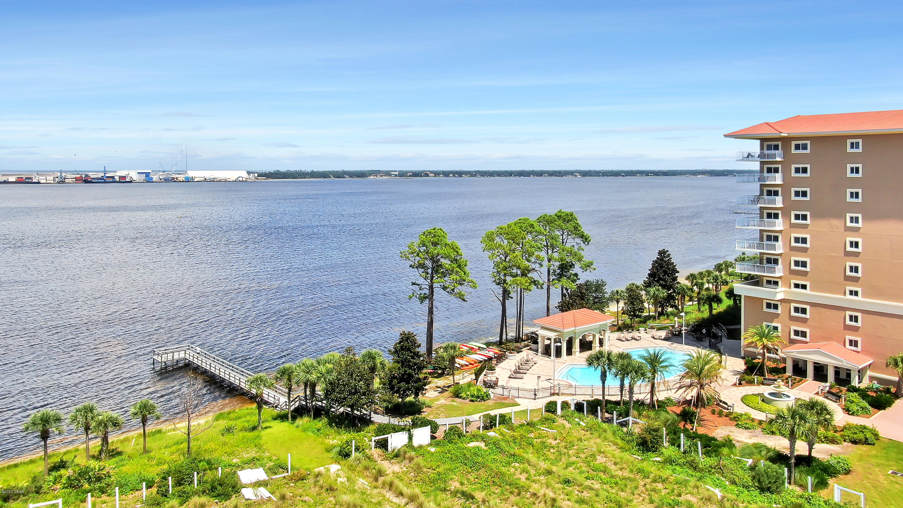 Magnolia Bay Club - Residential