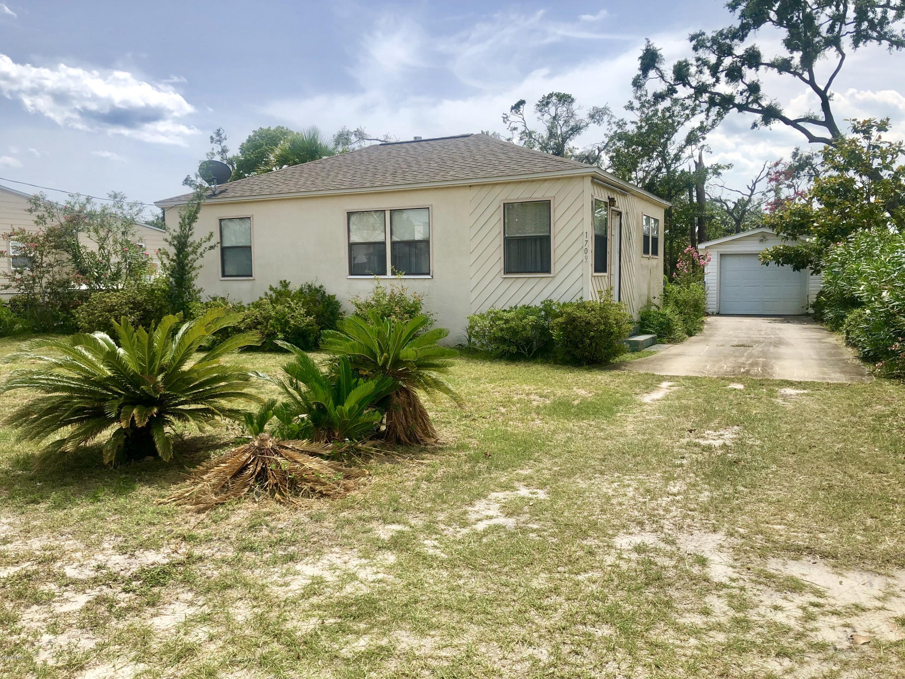 [No Recorded Subdiv] - Residential