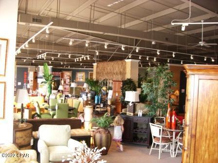 [No Recorded Subdiv] - Commercial Lease