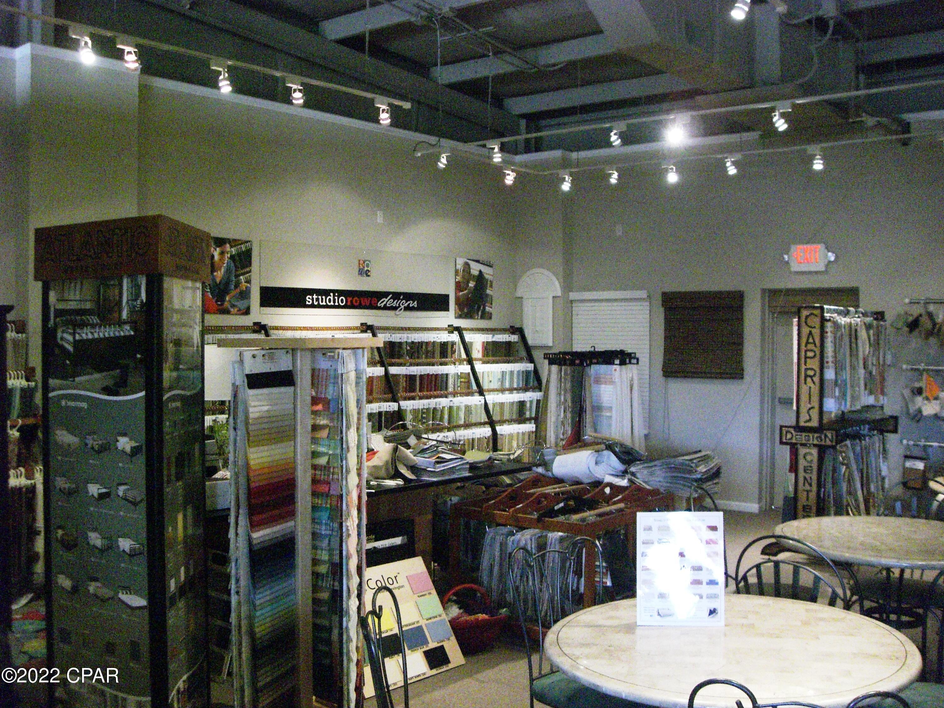 [No Recorded Subdiv] - Commercial Lease