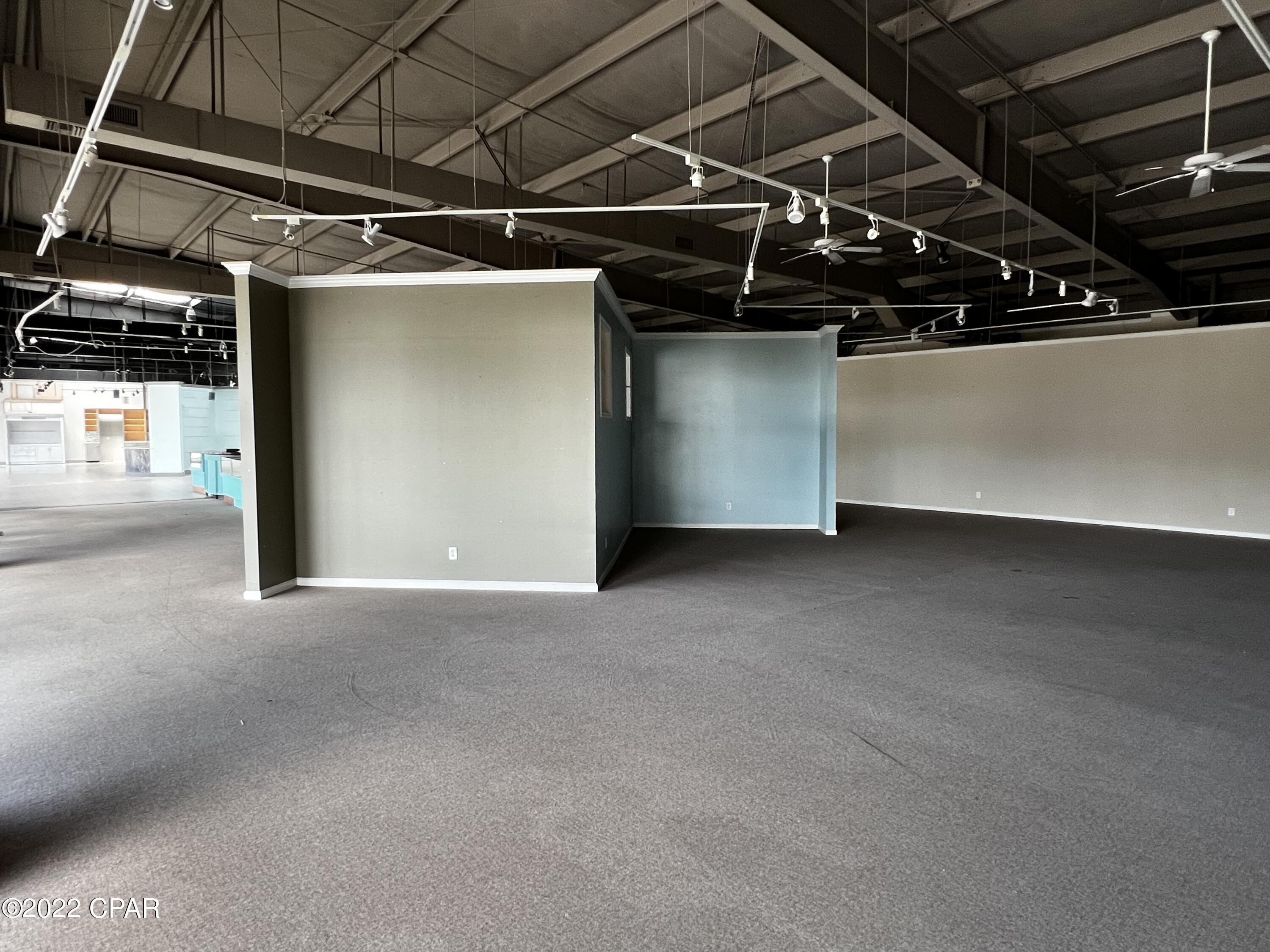 [No Recorded Subdiv] - Commercial Lease