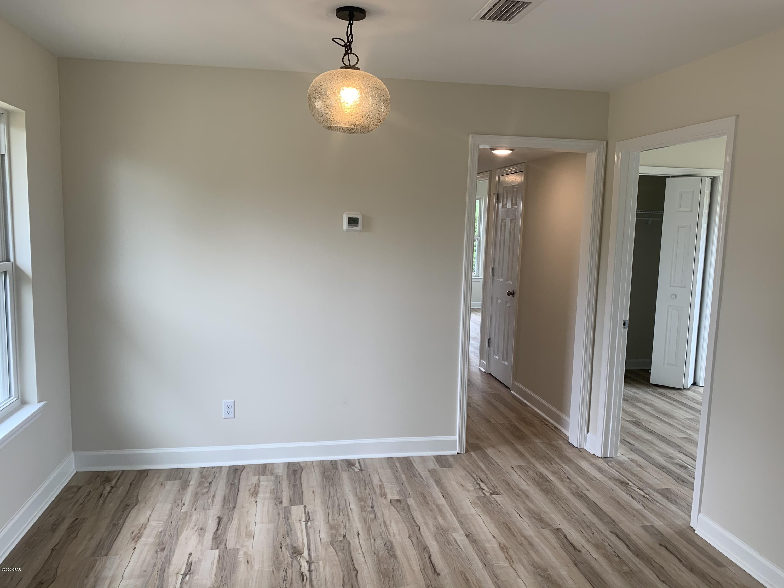 Forest Park 2nd Add - Residential Lease