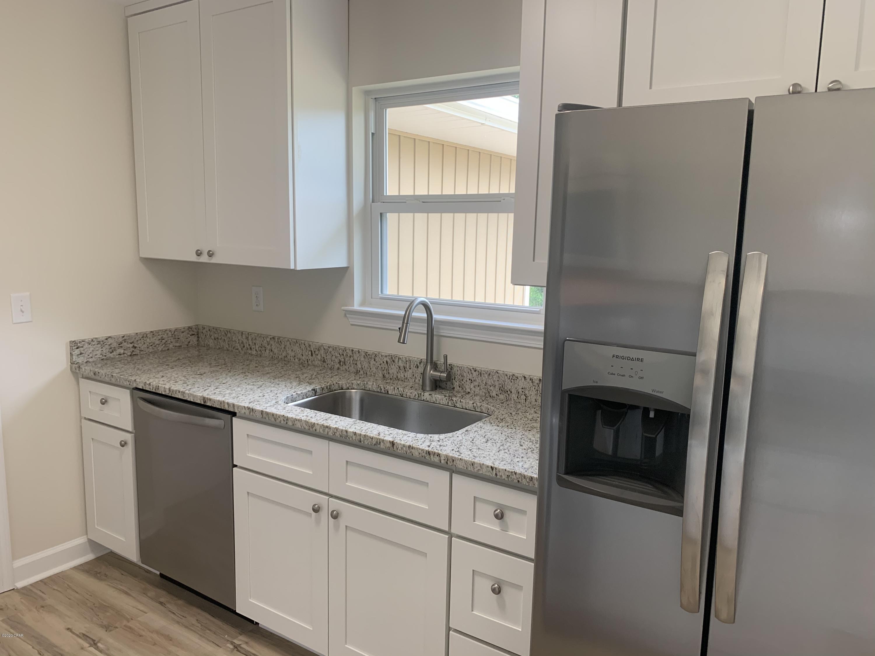 Forest Park 2nd Add - Residential Lease