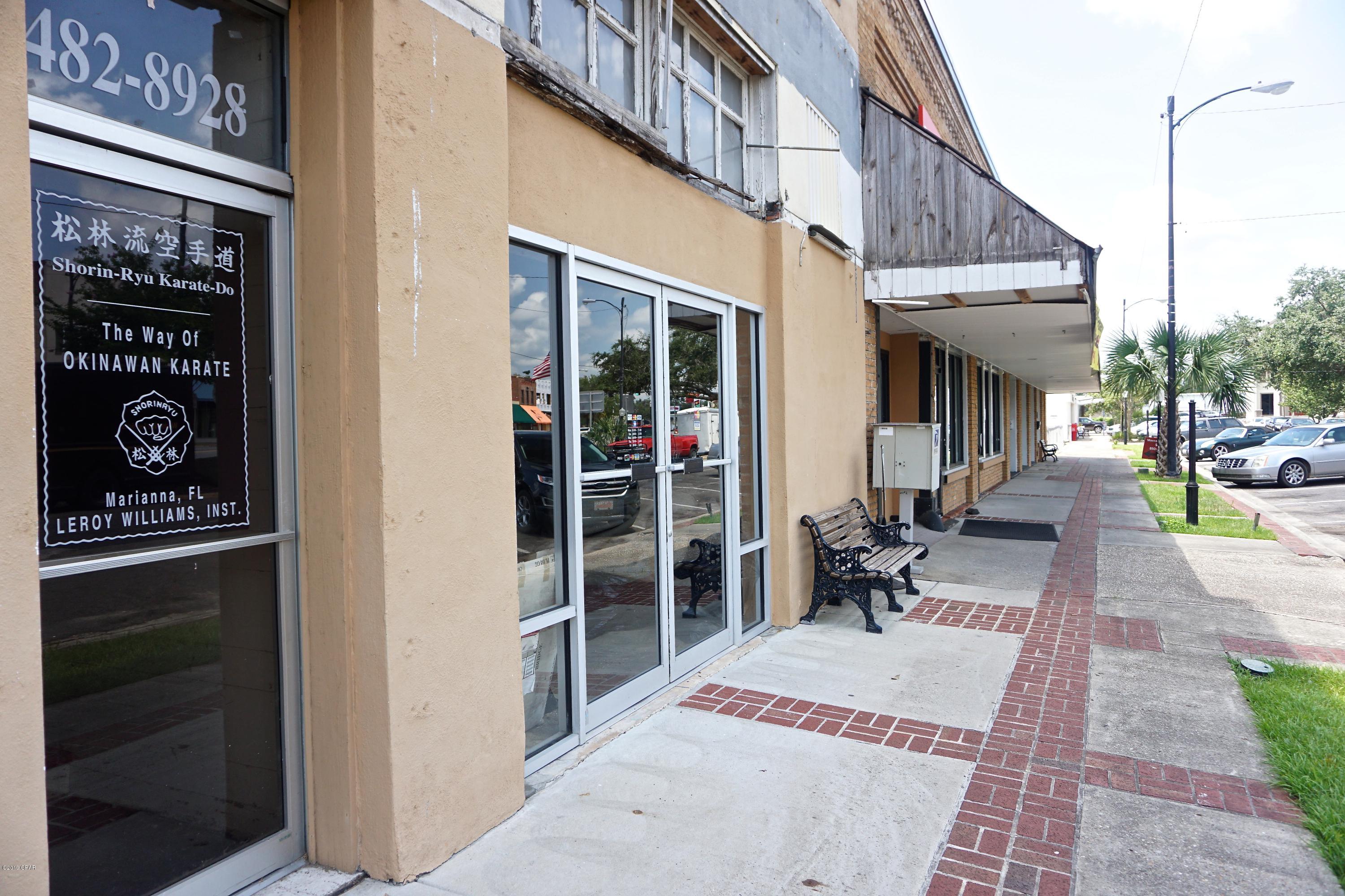 [No Recorded Subdiv] - Commercial Sale