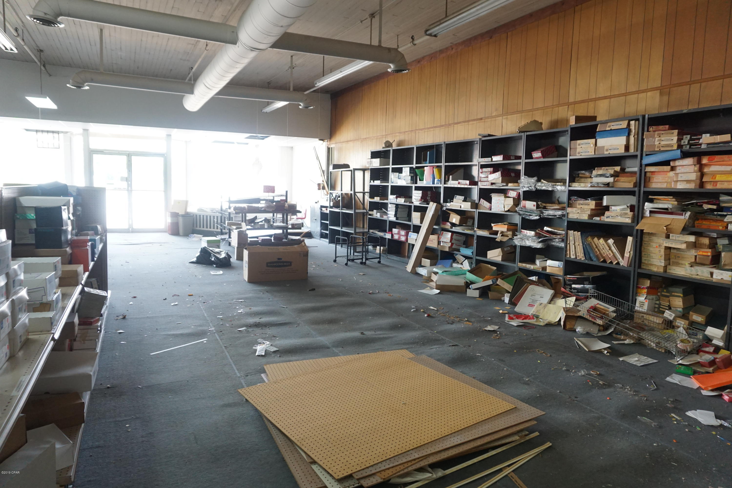 [No Recorded Subdiv] - Commercial Sale