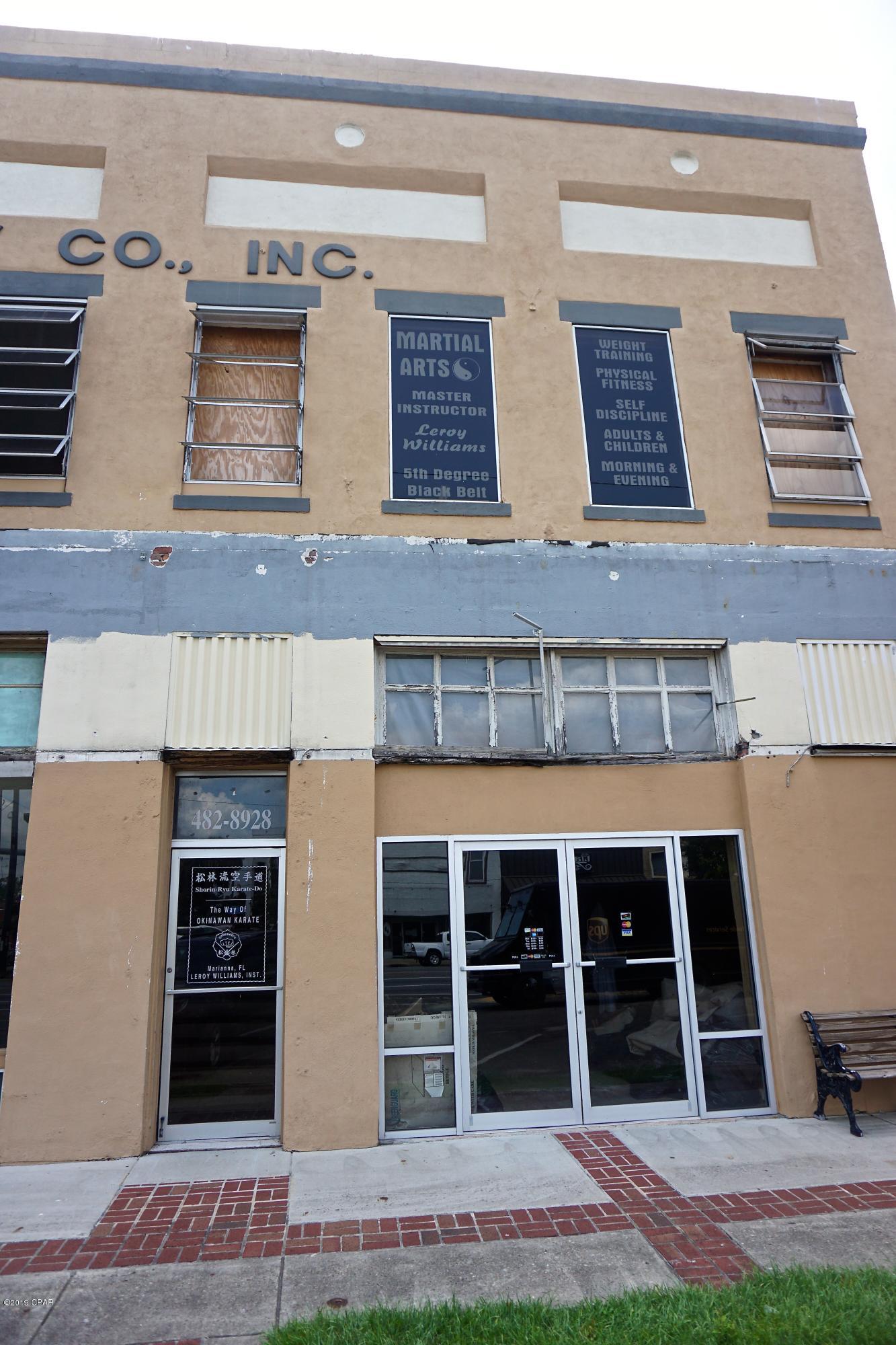 [No Recorded Subdiv] - Commercial Sale