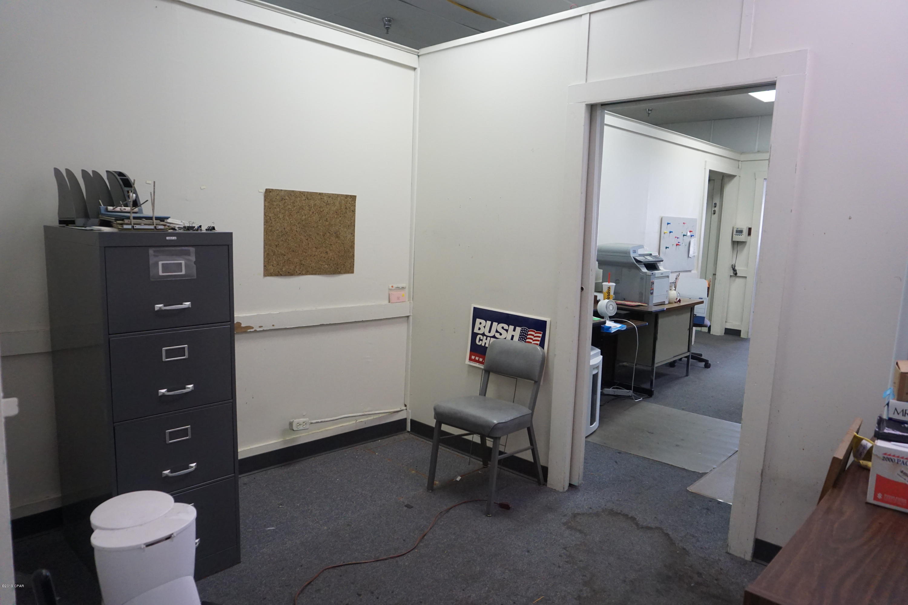 [No Recorded Subdiv] - Commercial Sale