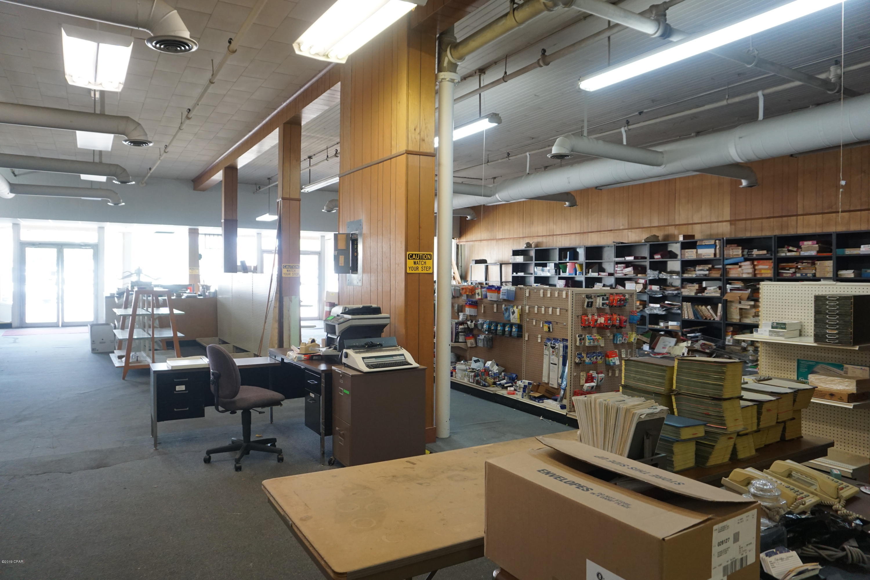 [No Recorded Subdiv] - Commercial Sale