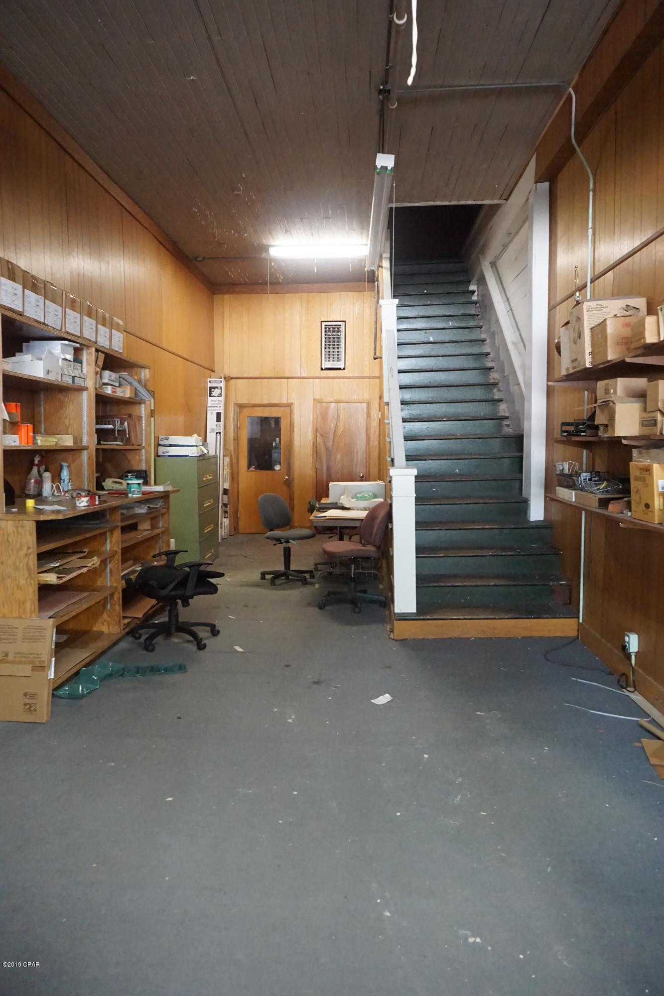 [No Recorded Subdiv] - Commercial Sale