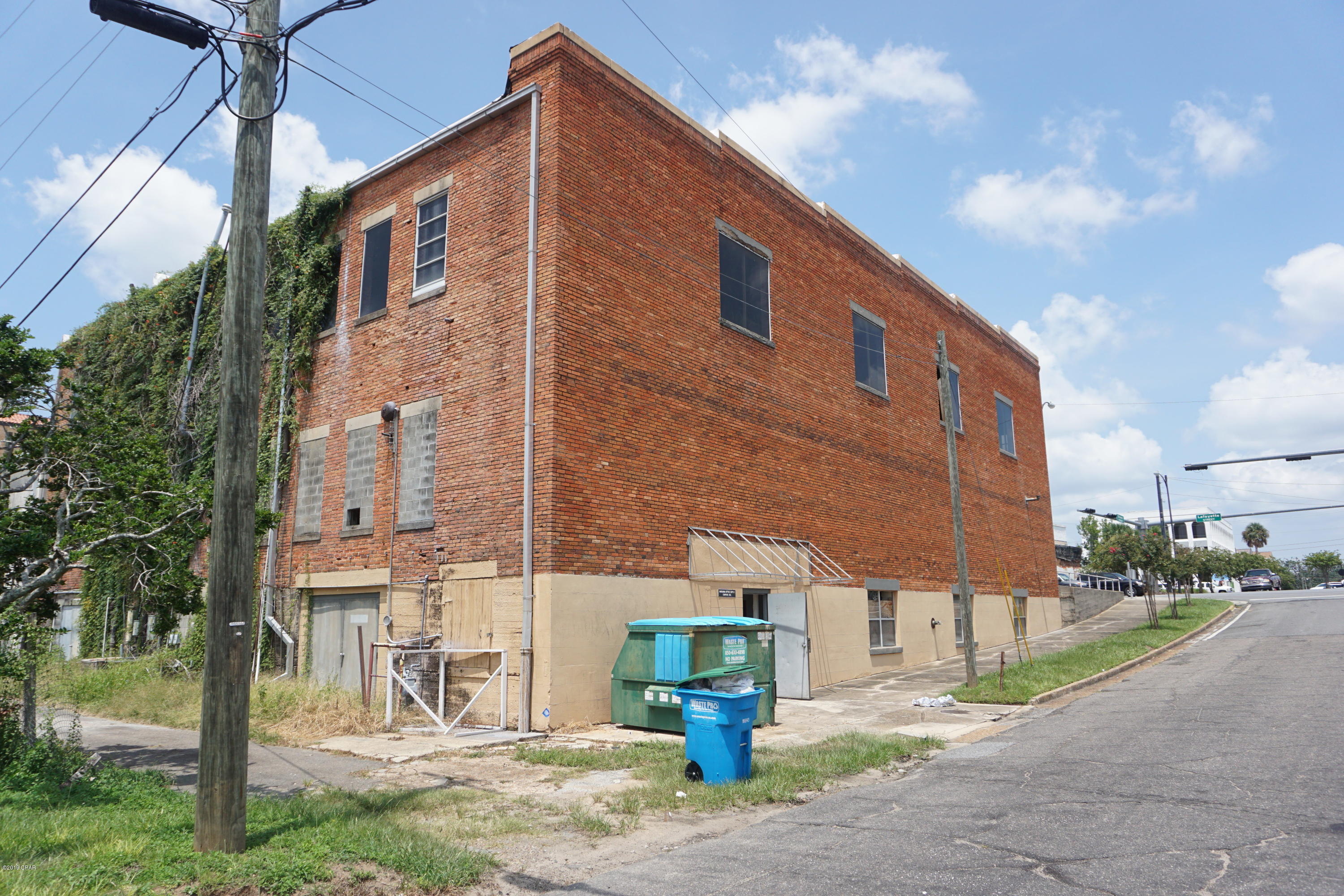 [No Recorded Subdiv] - Commercial Sale