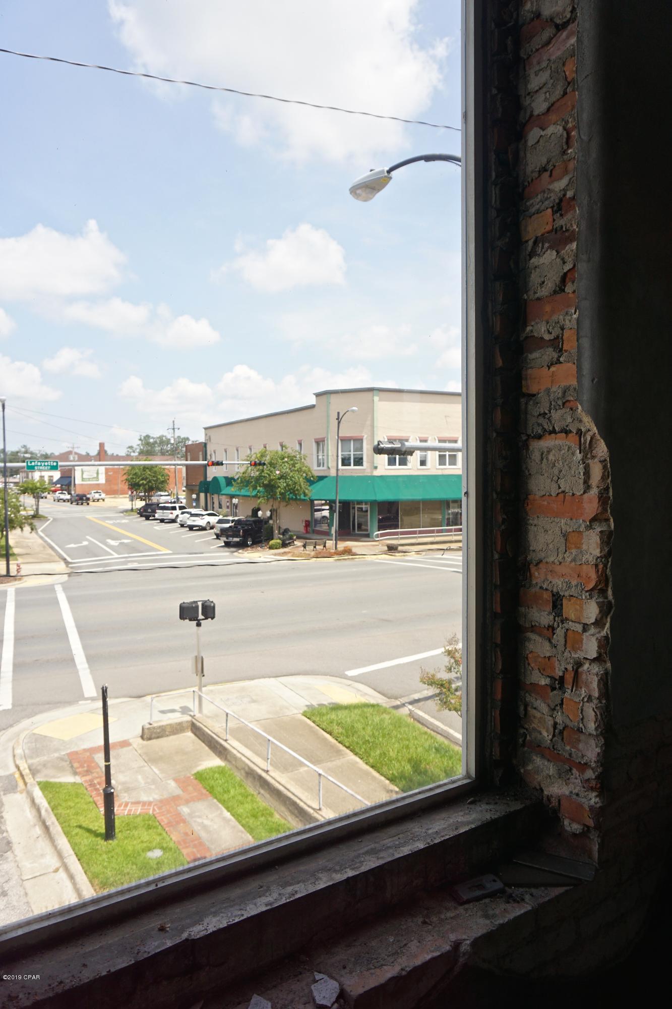 [No Recorded Subdiv] - Commercial Sale