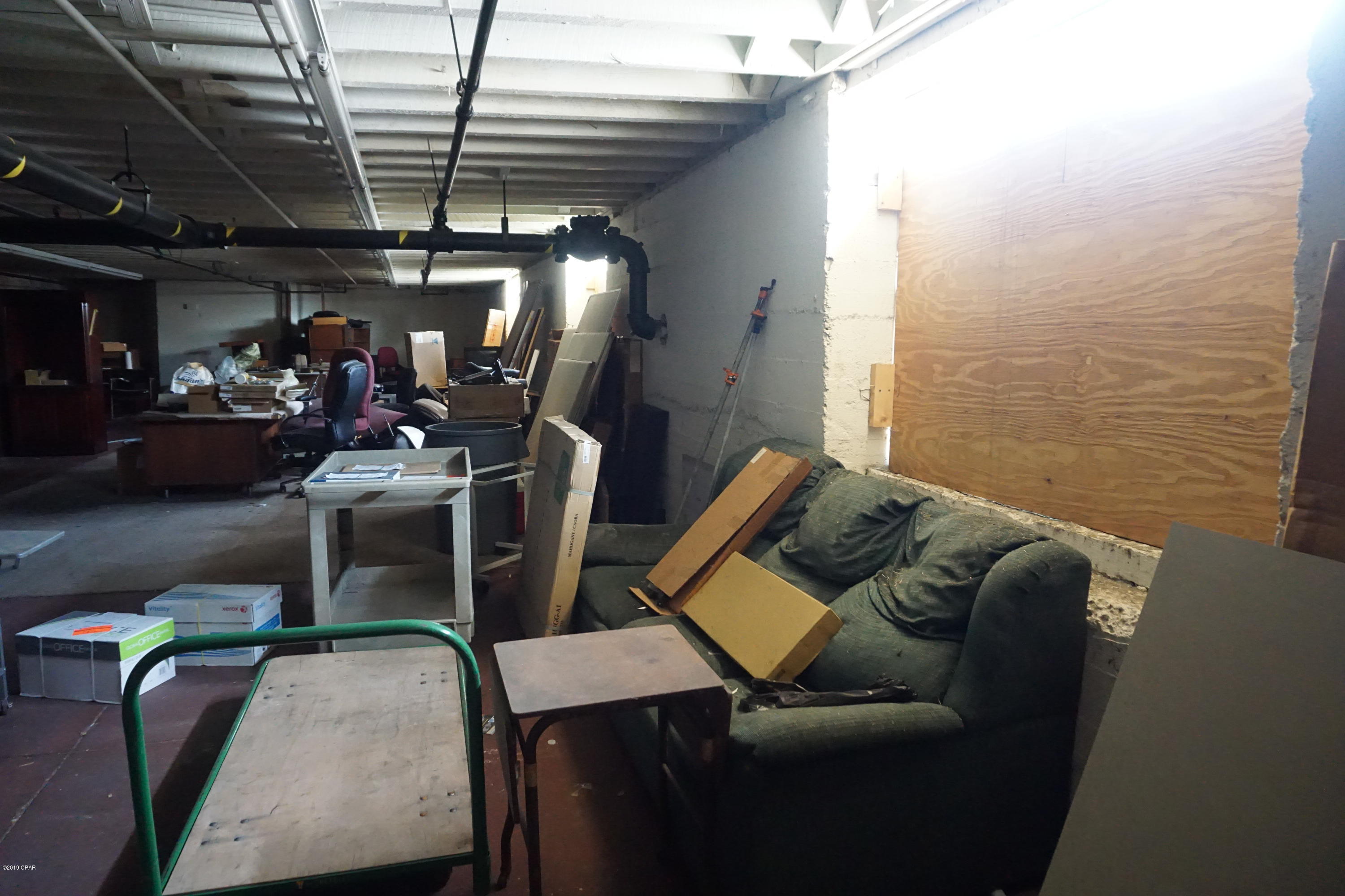 [No Recorded Subdiv] - Commercial Sale