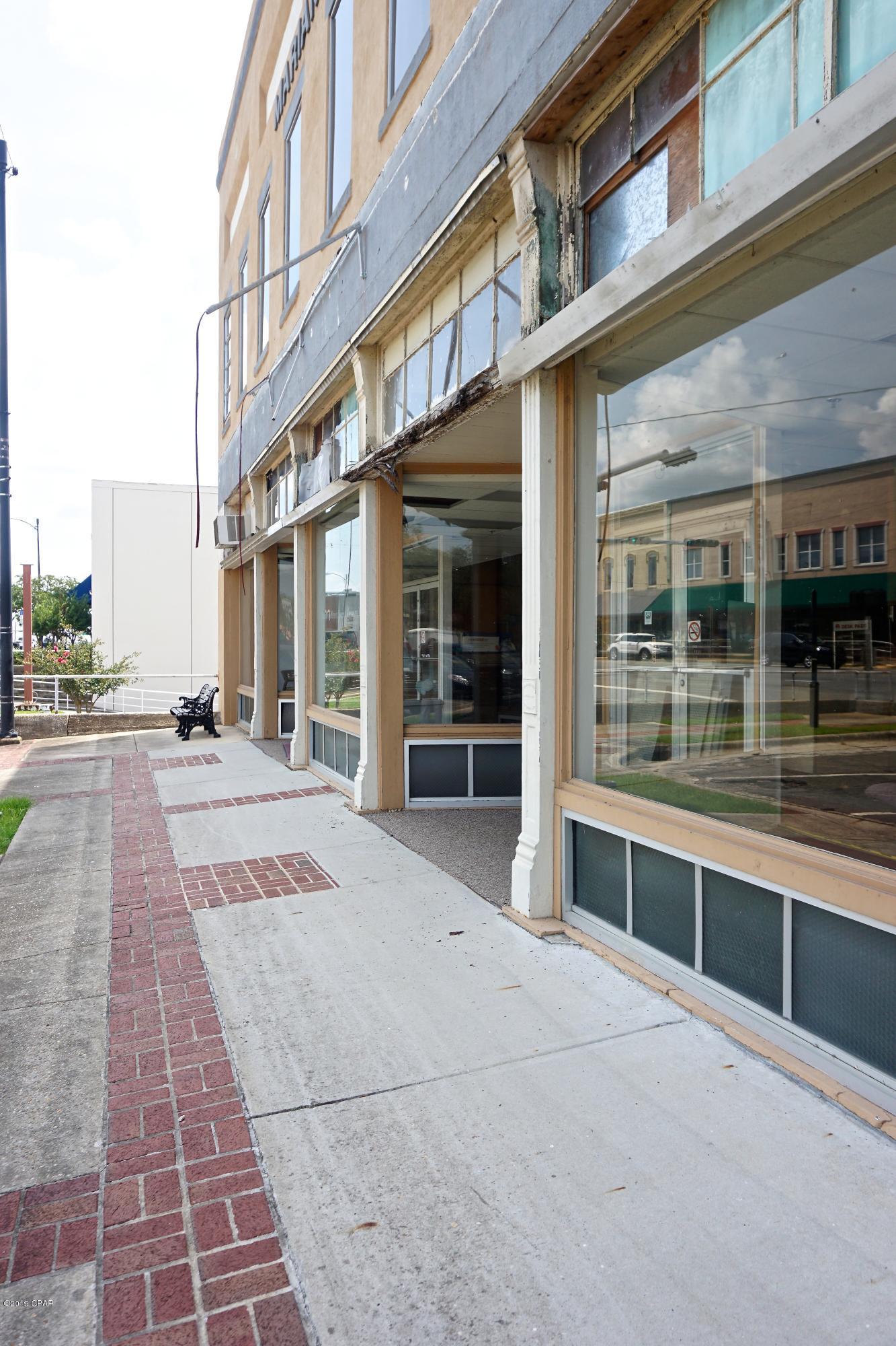 [No Recorded Subdiv] - Commercial Sale